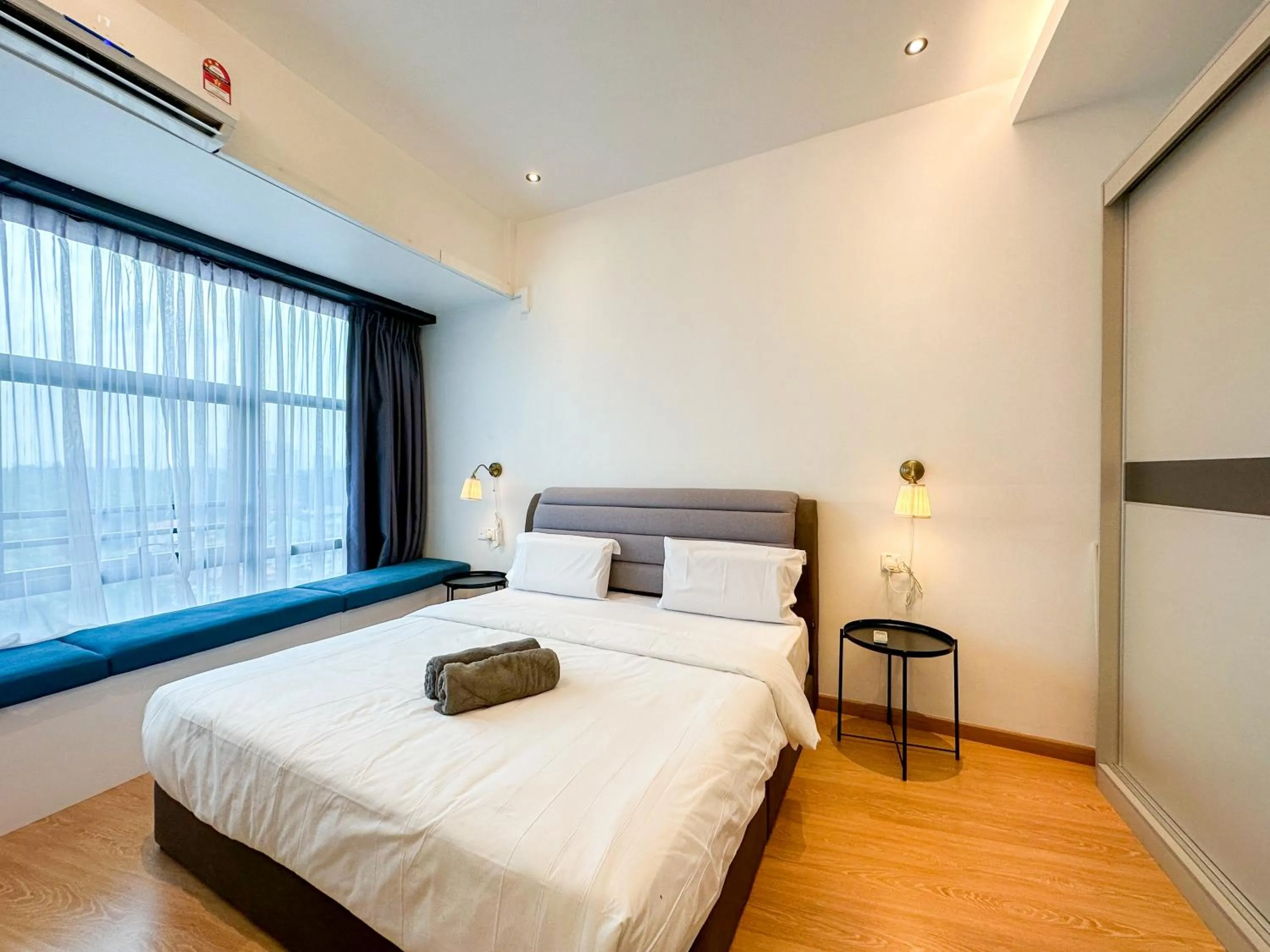Bedroom, Bed in Country Garden Seaview Suite by Nest Home at Danga Bay