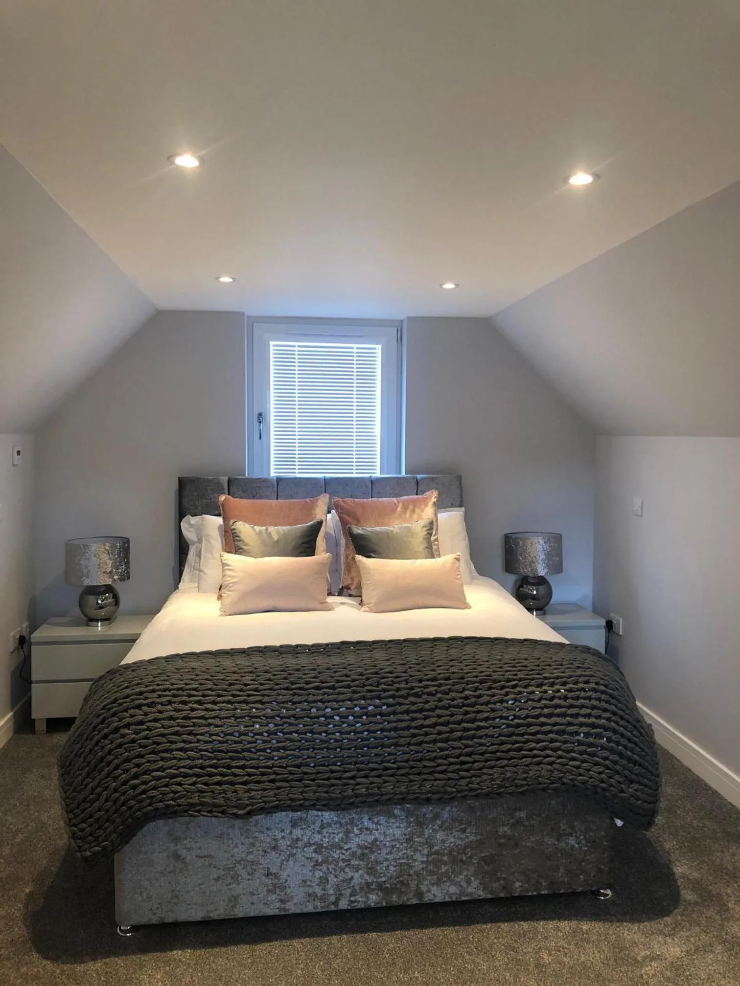 Bedroom, Bed in Appin Apartment