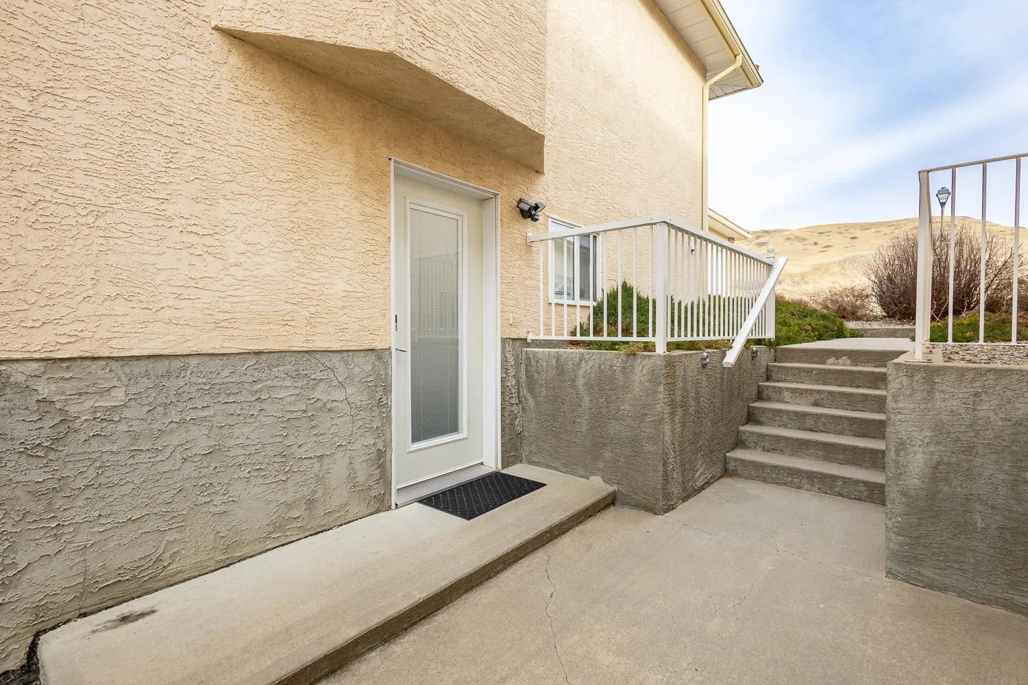 Paradise Canyon Golf Resort - Signature Walkout Condo 380