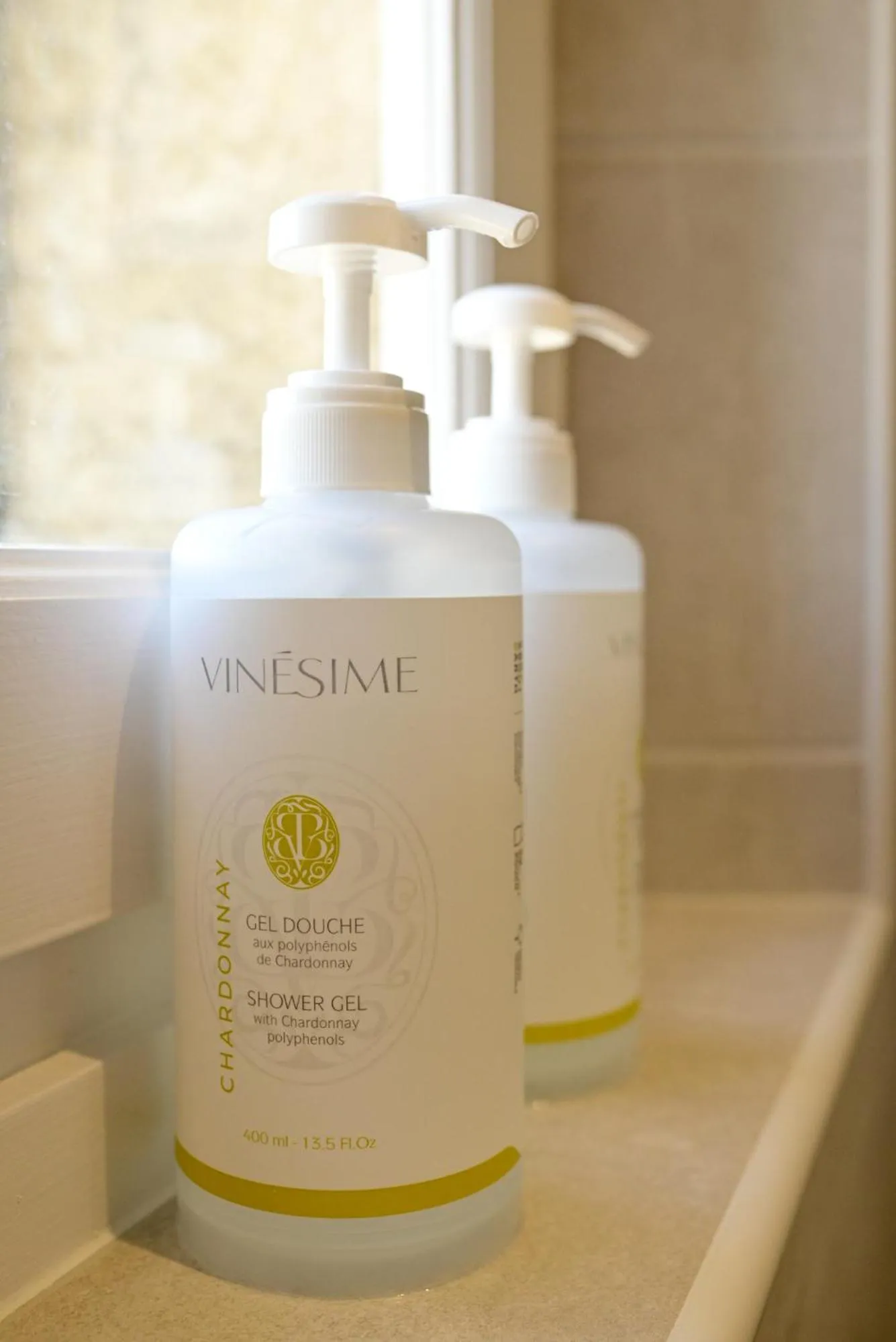 Bathroom in Pavillon des Millésimes, Piscine & SPA