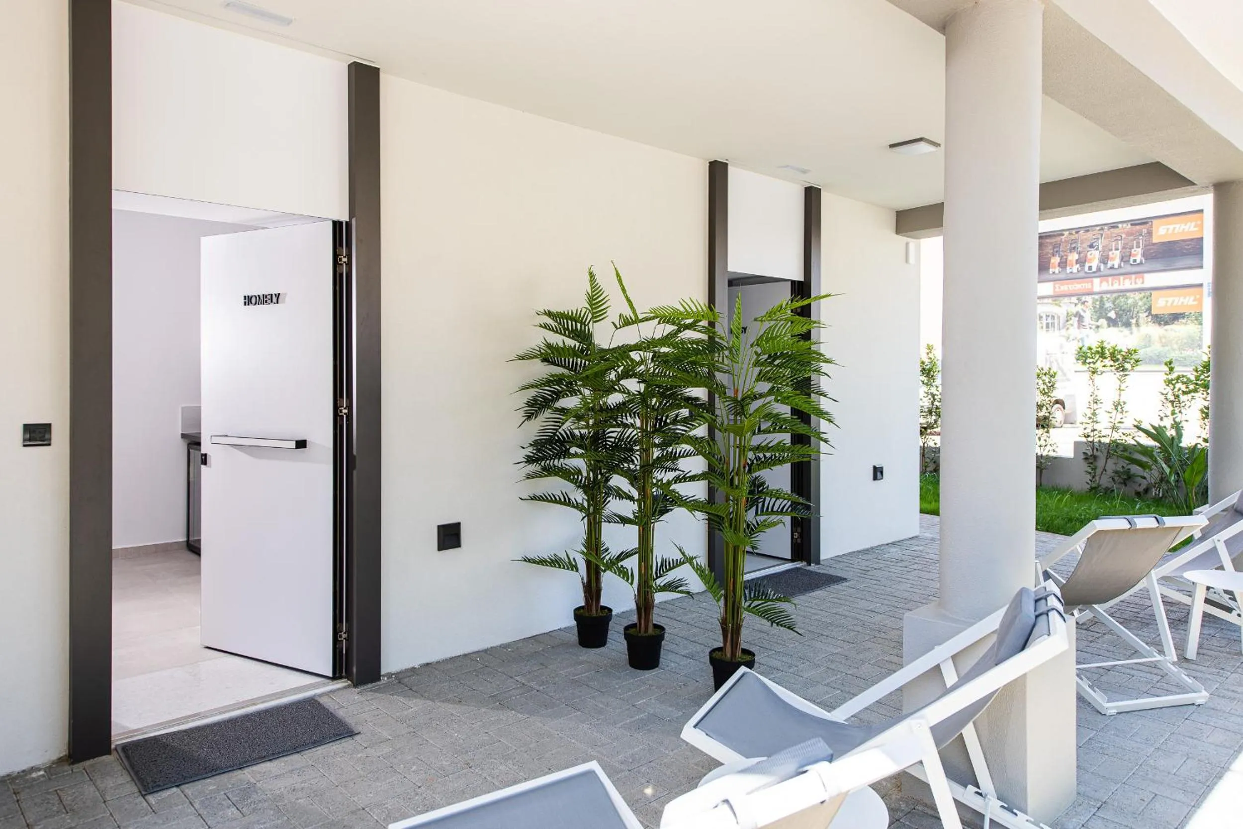 Balcony/Terrace in Cozy Corner Luxury Apartments