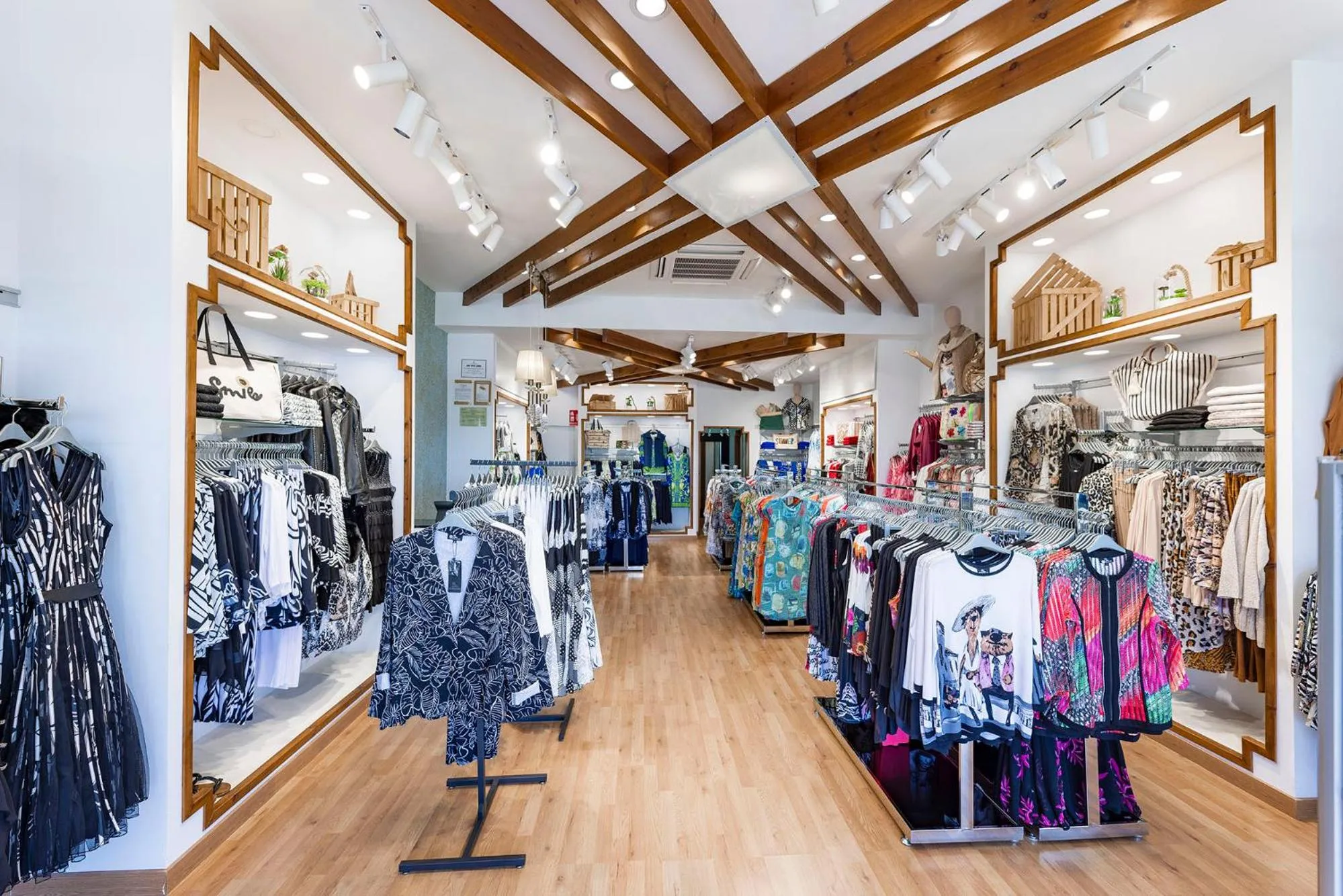 On-site shops in Anfi del Mar 2