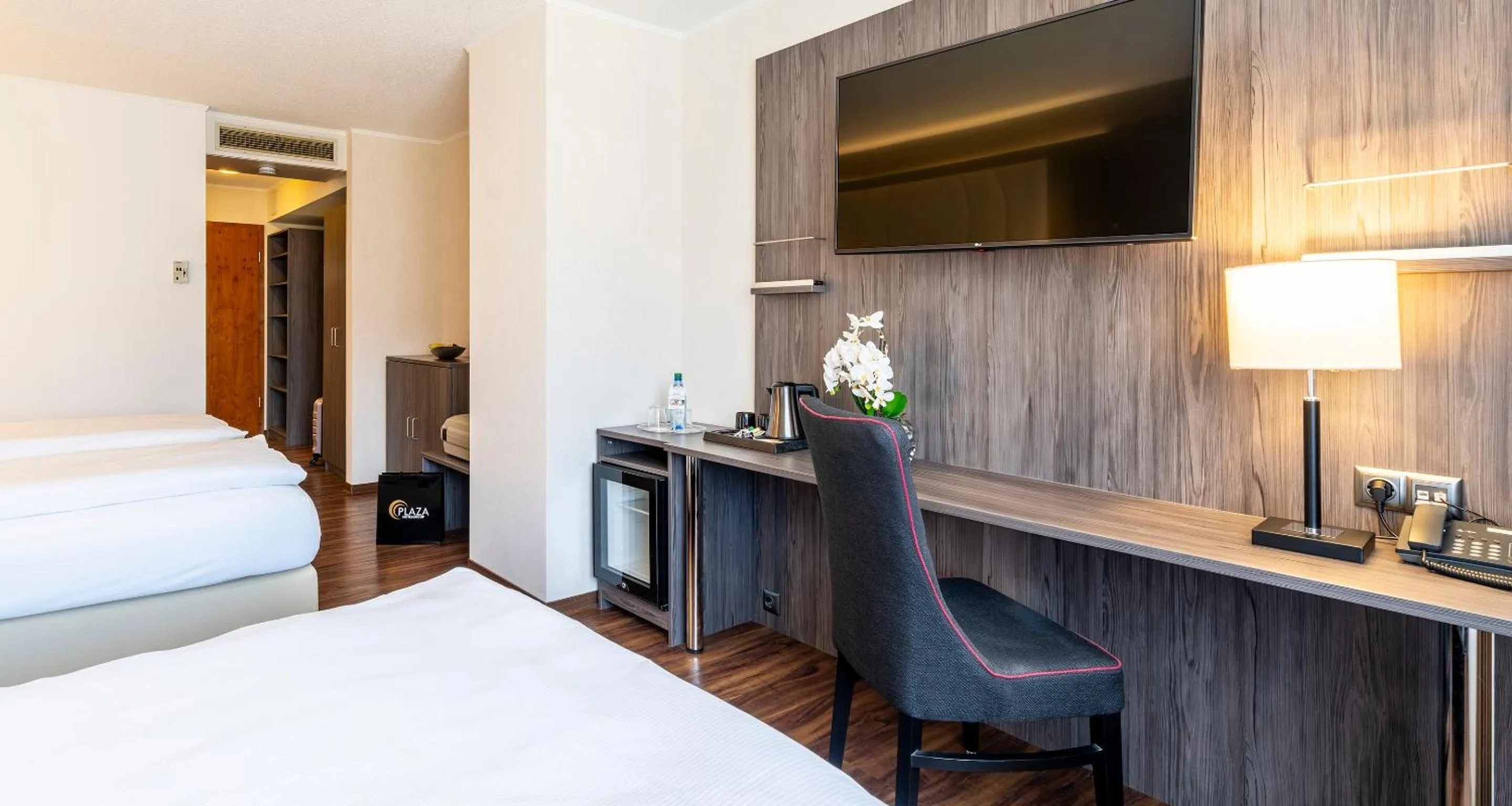 TV and multimedia, Bed in PLAZA Hotel Buchhorner Hof