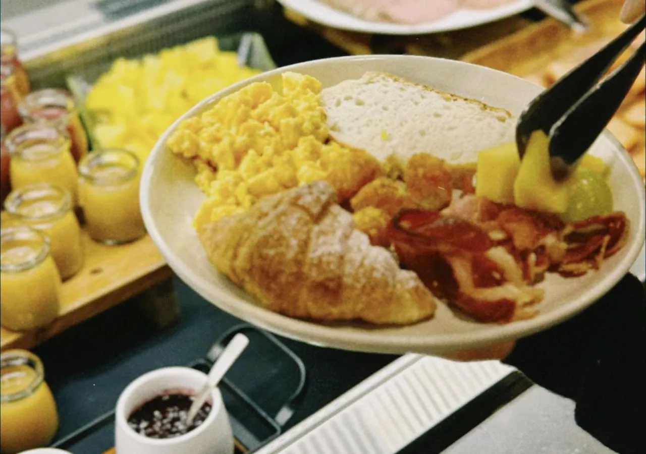 Breakfast in Sudima Auckland City