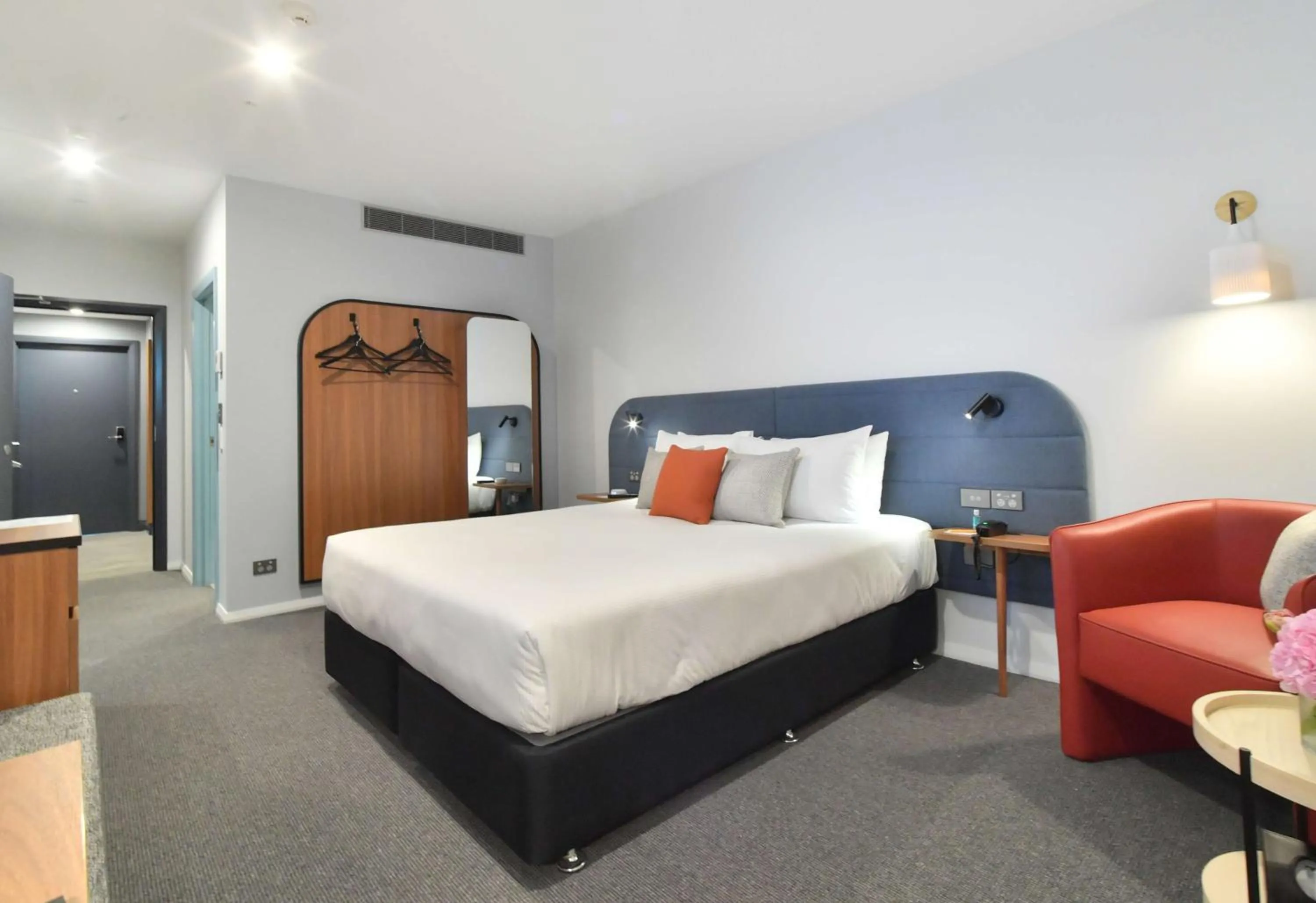 Bedroom, Bed in Sudima Auckland City