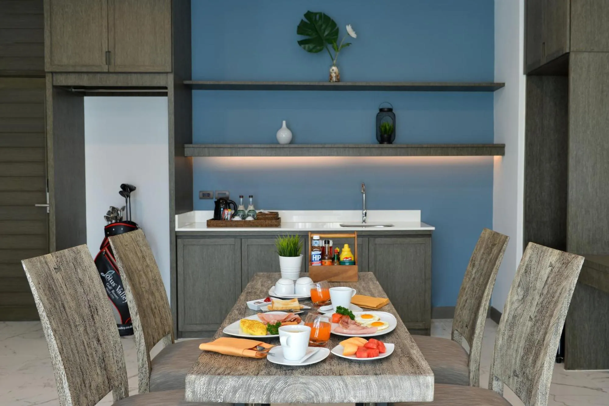 Dining area in Sappaya Hotel By Lotus Valley Golf Resort