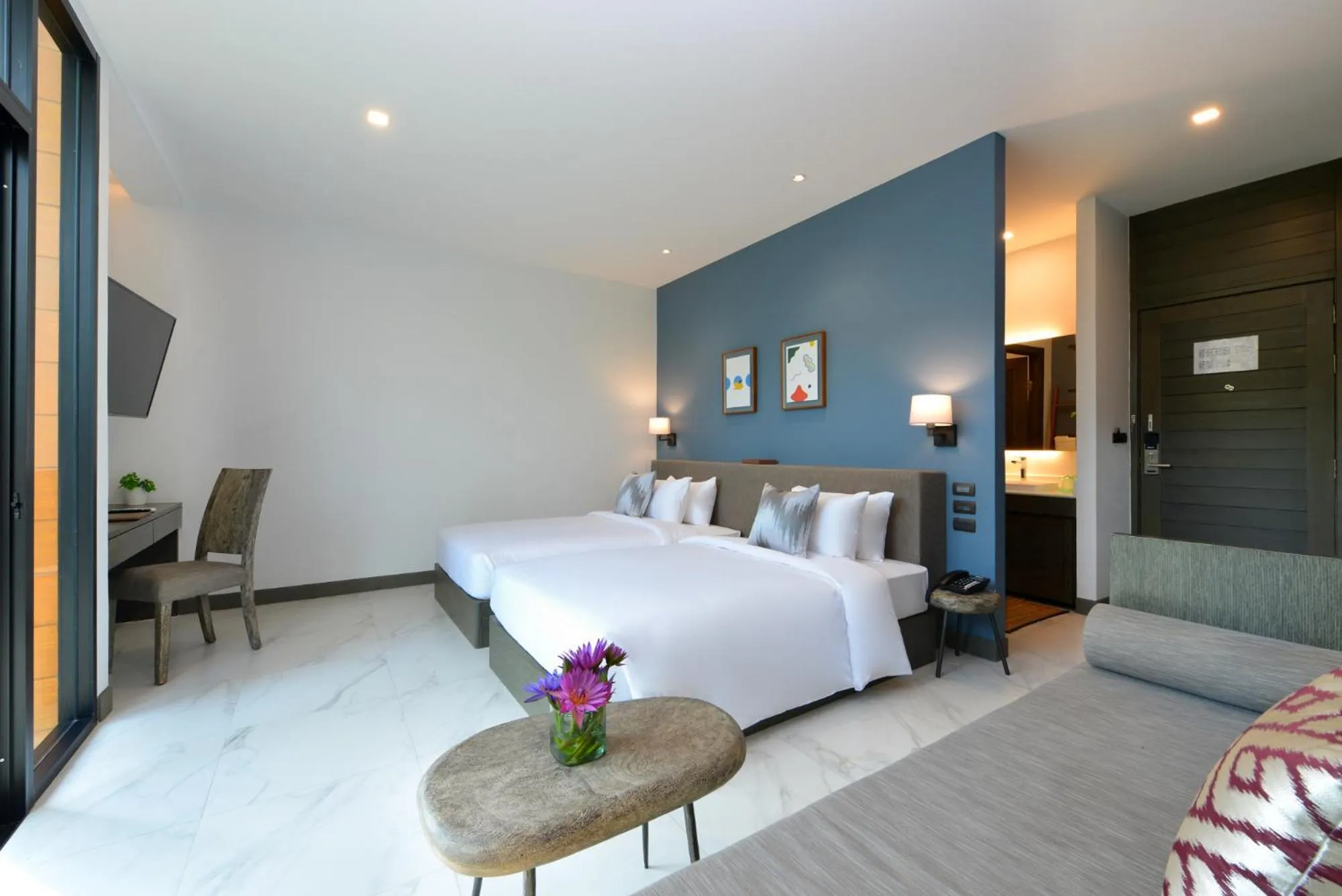 Photo of the whole room, Bed in Sappaya Hotel By Lotus Valley Golf Resort