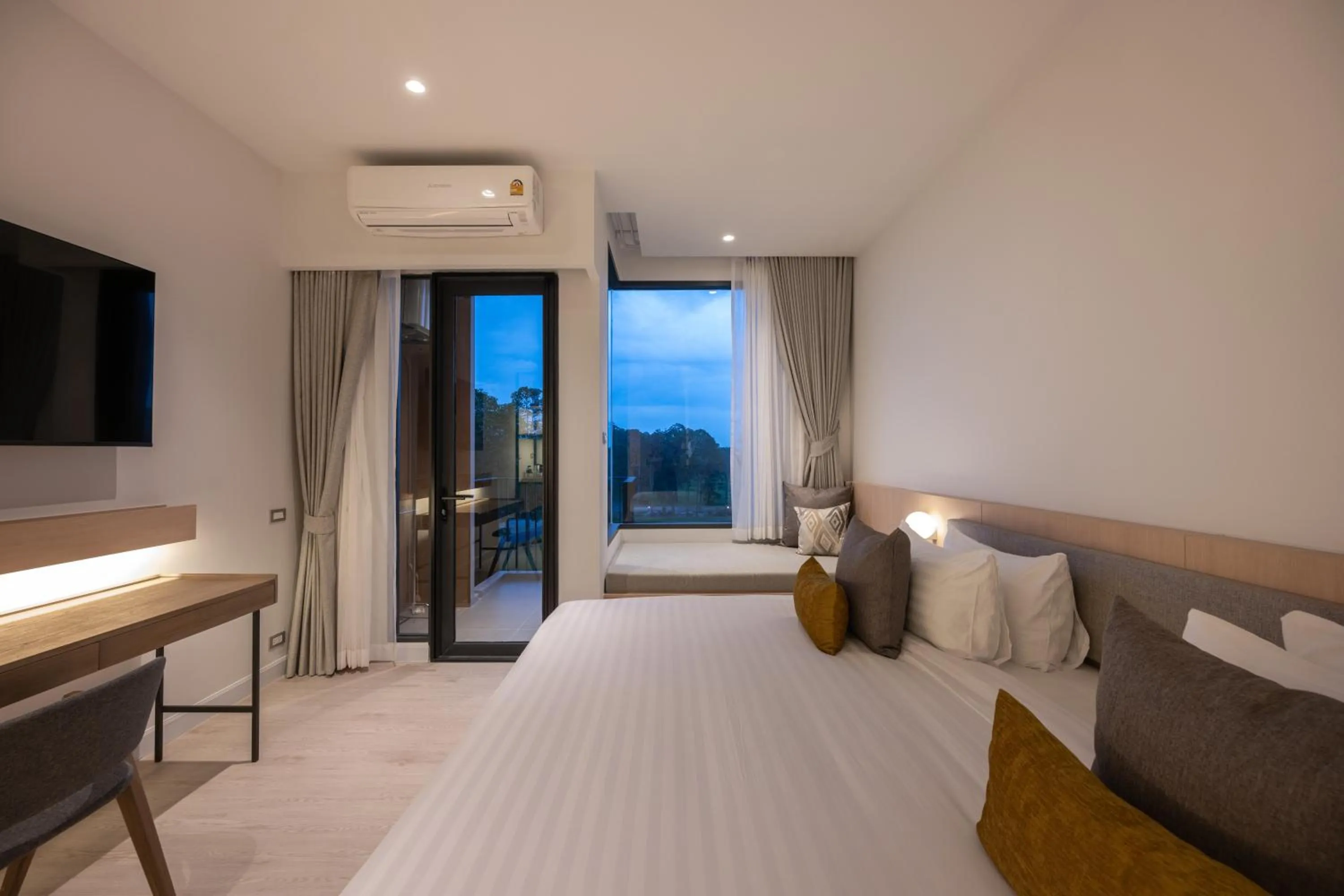 Photo of the whole room, Bed in Sappaya Hotel By Lotus Valley Golf Resort