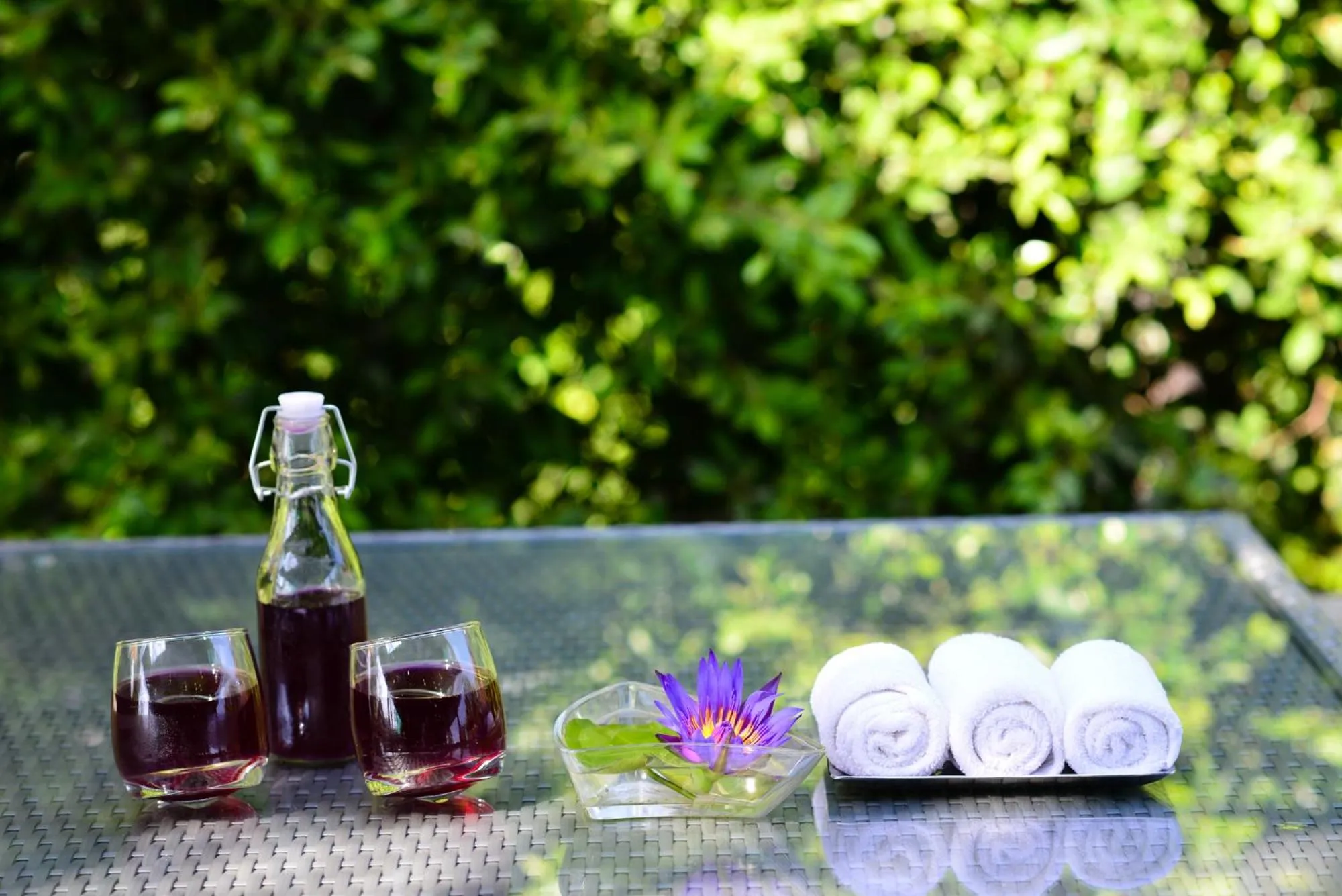 Drinks in Sappaya Hotel By Lotus Valley Golf Resort