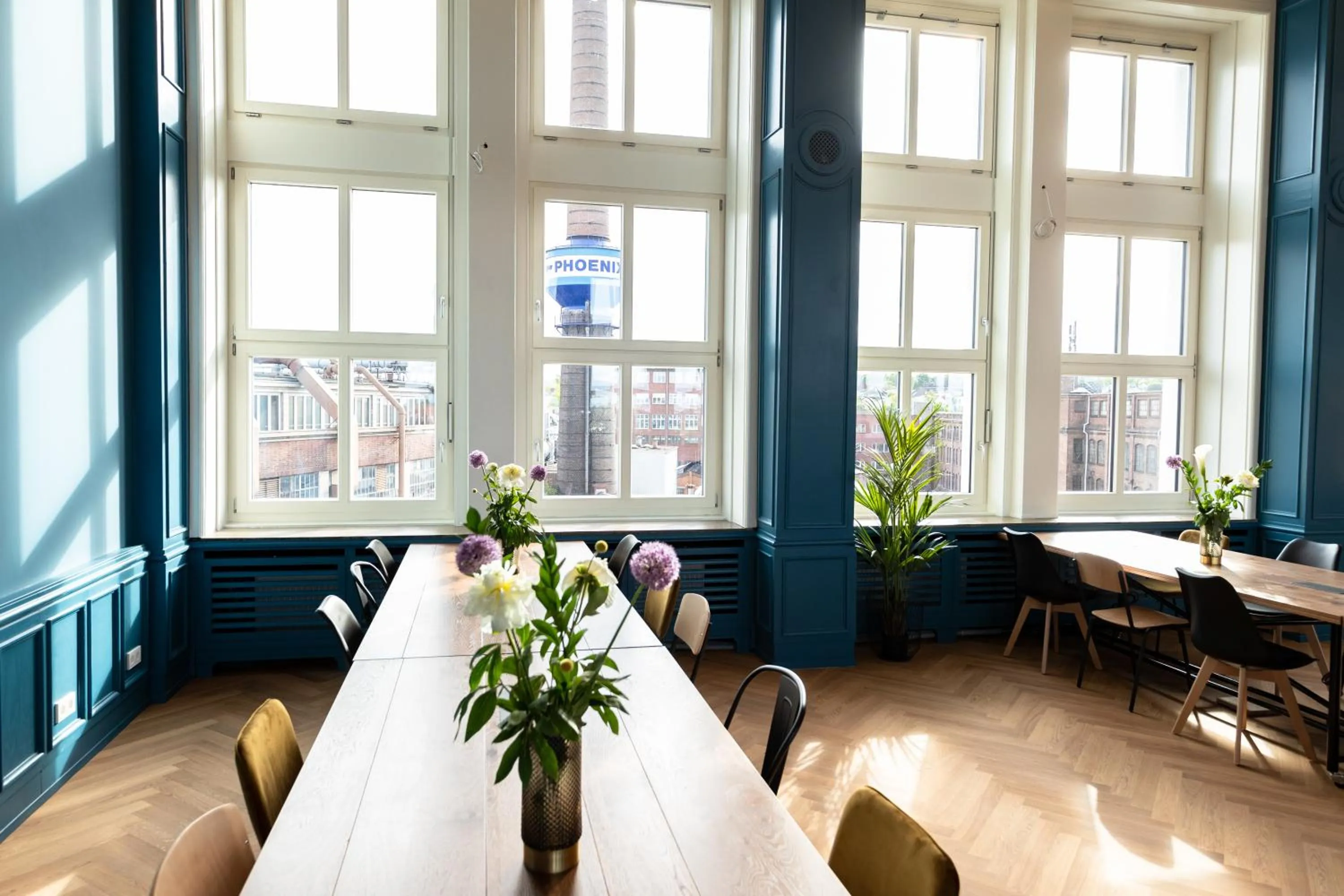 Lounge or bar in PHNX Aparthotel Hamburg