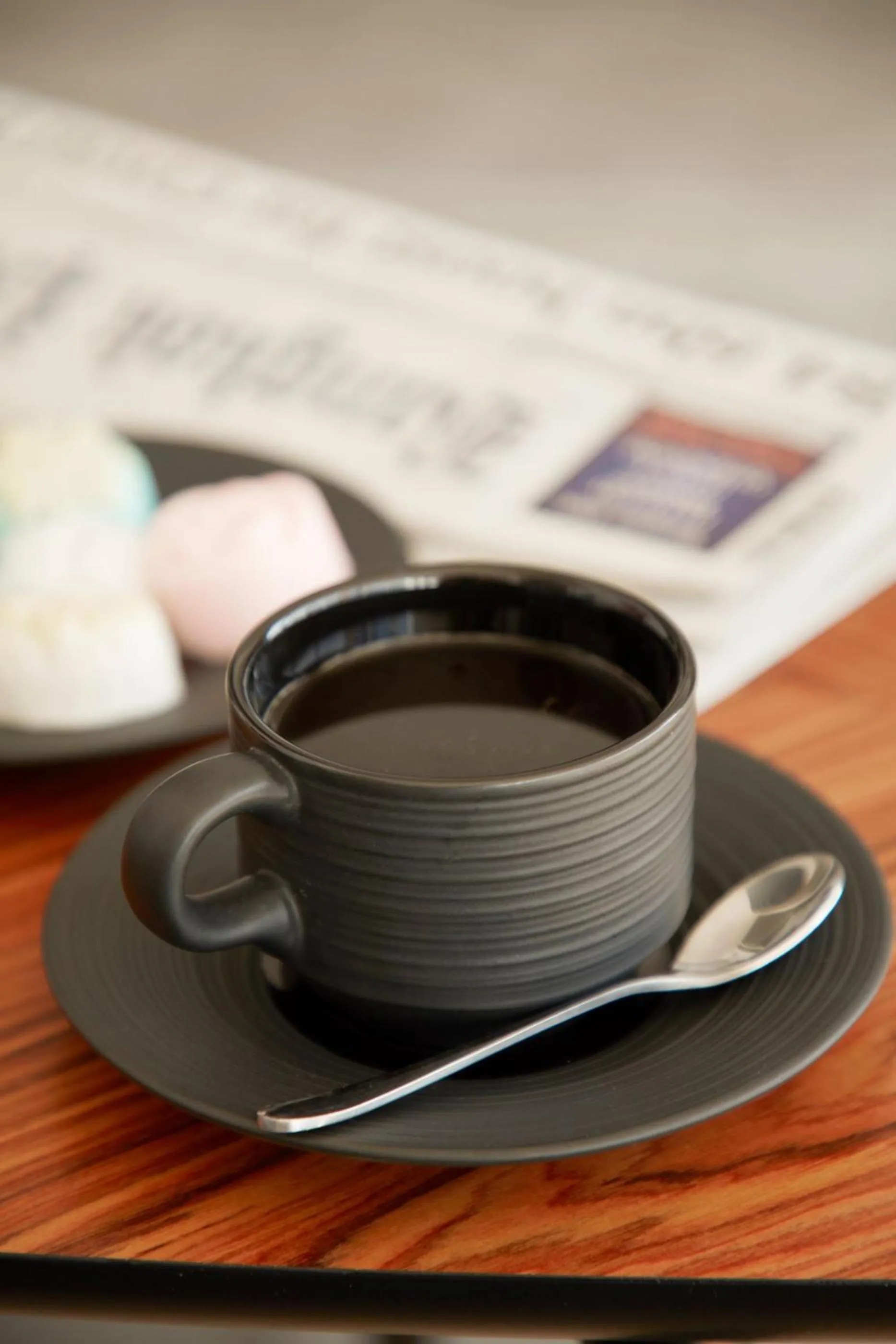 Coffee/tea facilities in The Quarter Ploenchit by UHG
