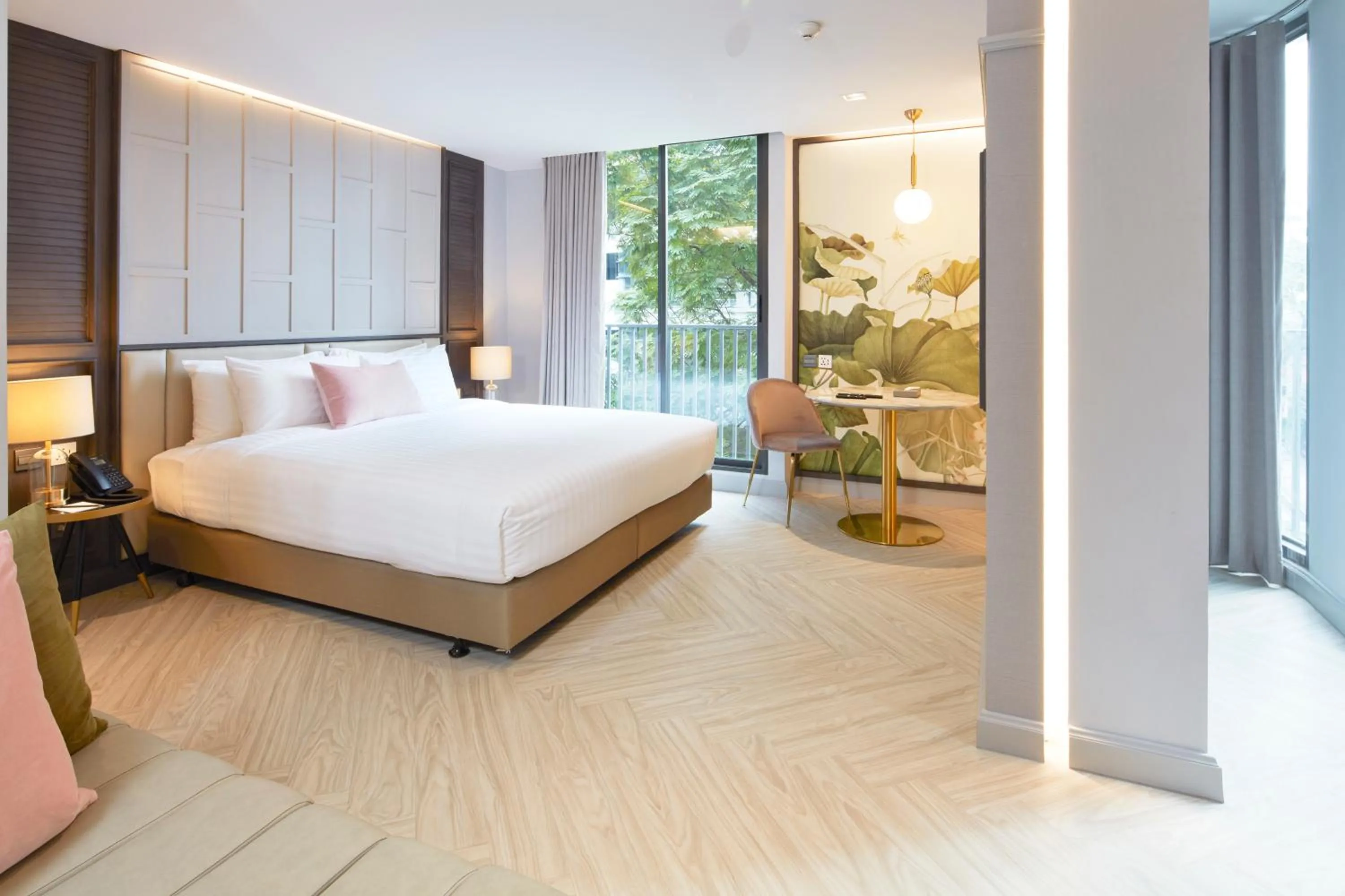 Bedroom, Bed in The Quarter Ploenchit by UHG