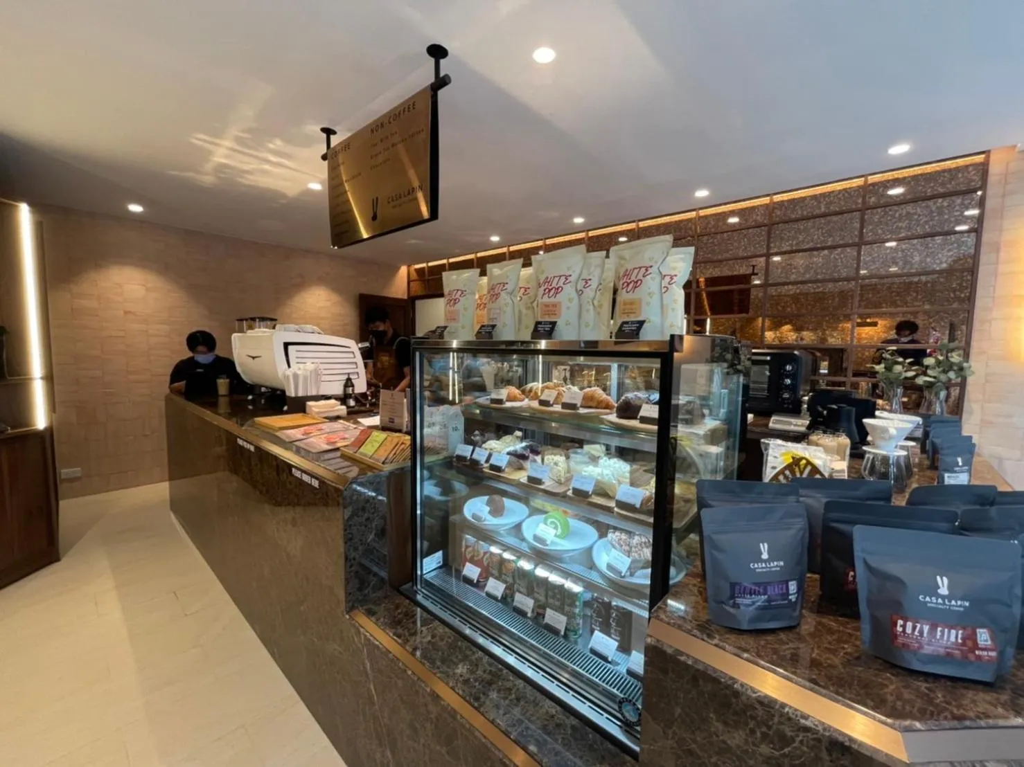 Food and drinks in The Quarter Ploenchit by UHG