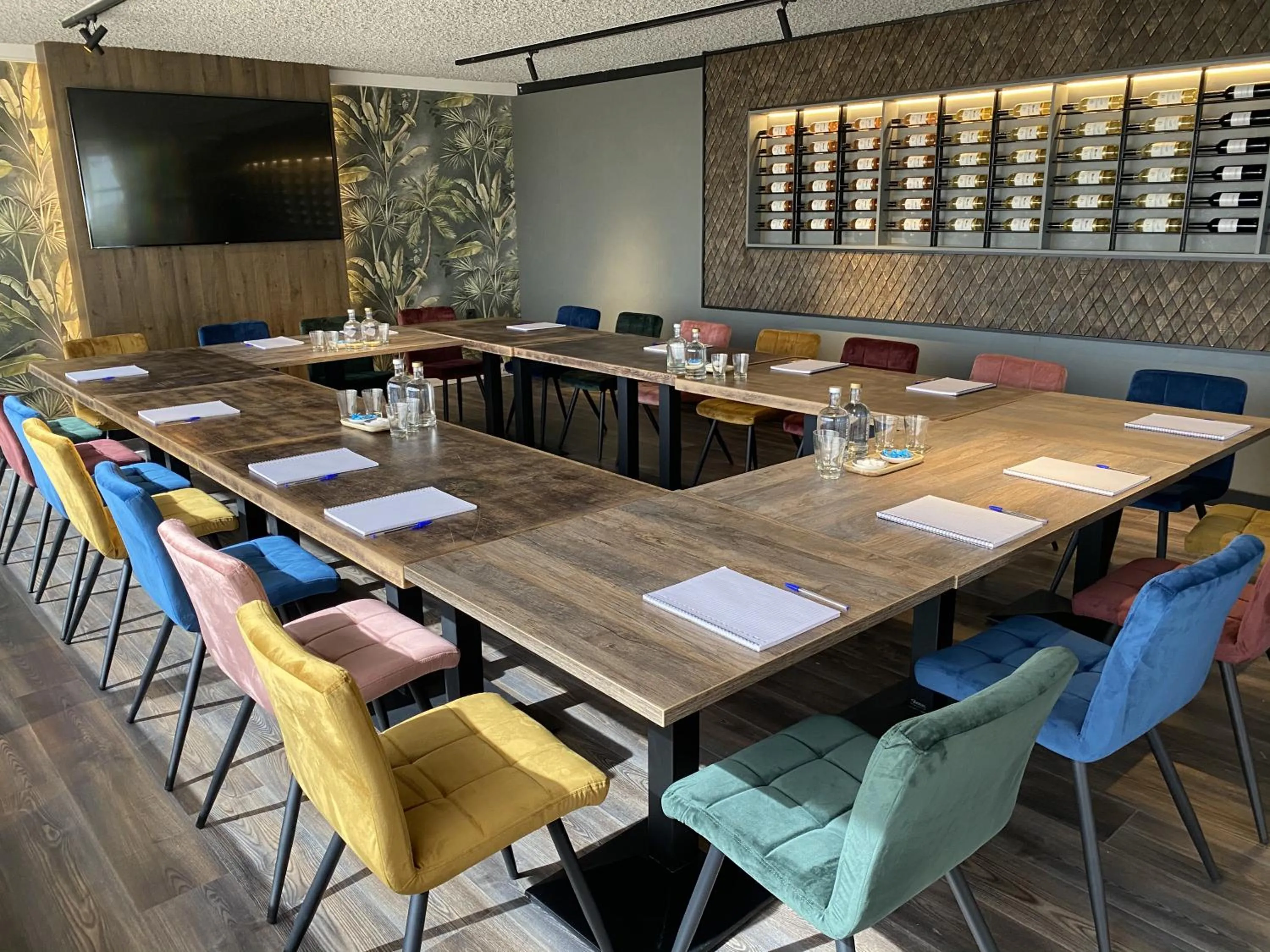 Meeting/conference room in Suites Boulevard 17