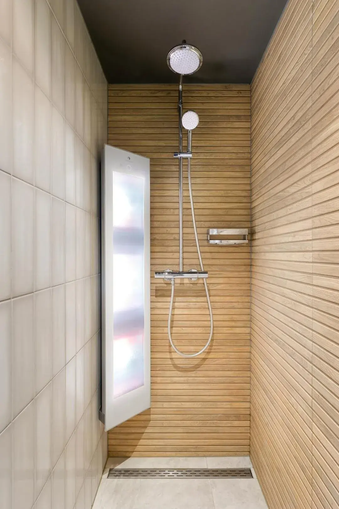 Junior Suite with Sauna in Suites Boulevard 17 Junior Suite with Sauna in Suites Boulevard 17