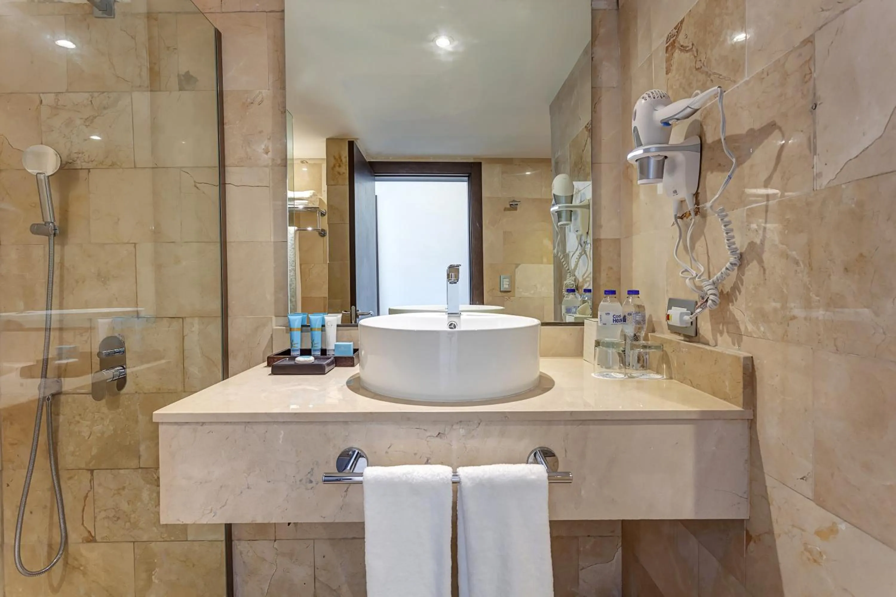 Bathroom in Royalton Splash Punta Cana, An Autograph Collection All-Inclusive Resort & Casino