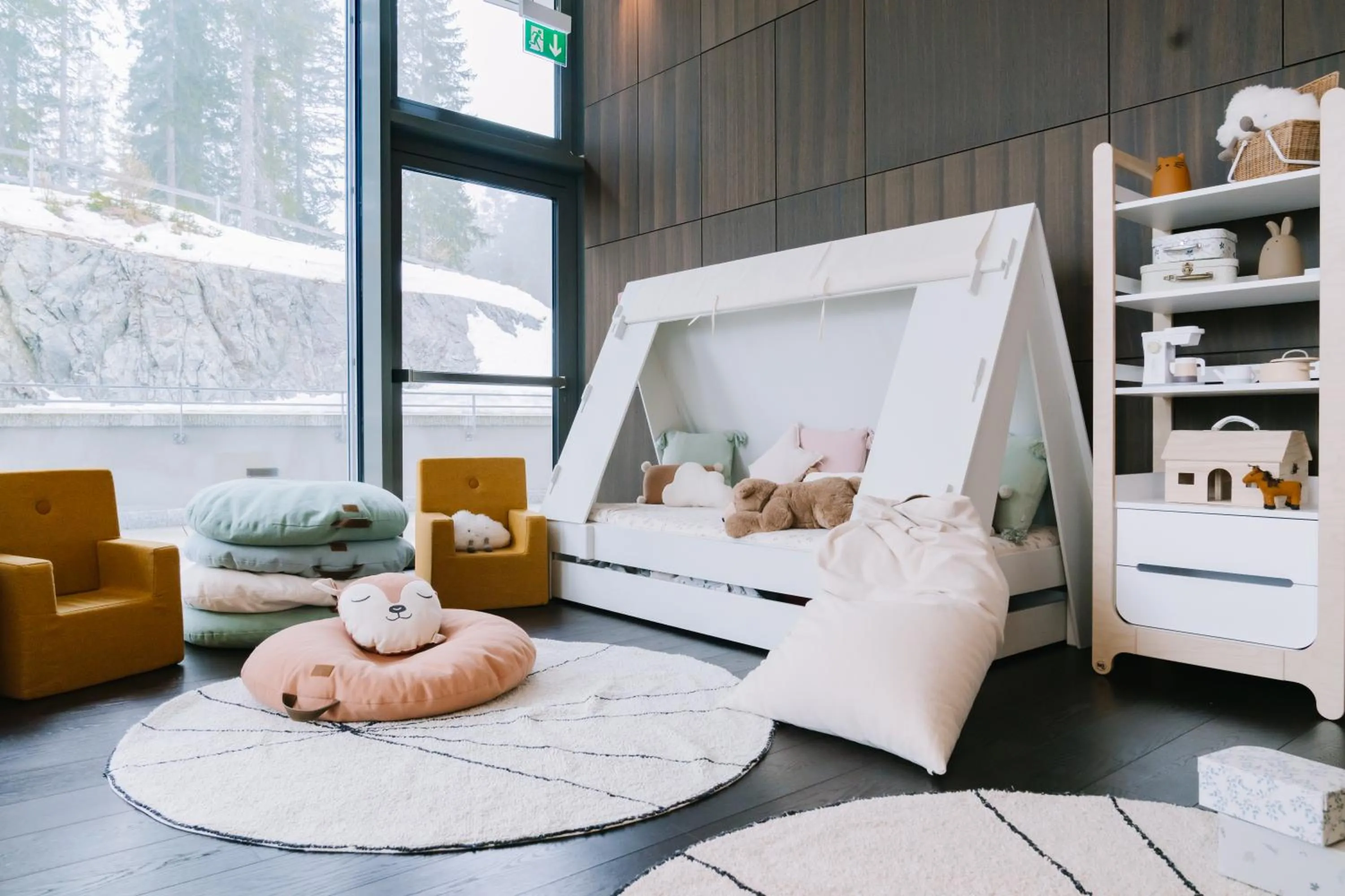 Kids's club, Bed in AlpenGold Hotel Davos