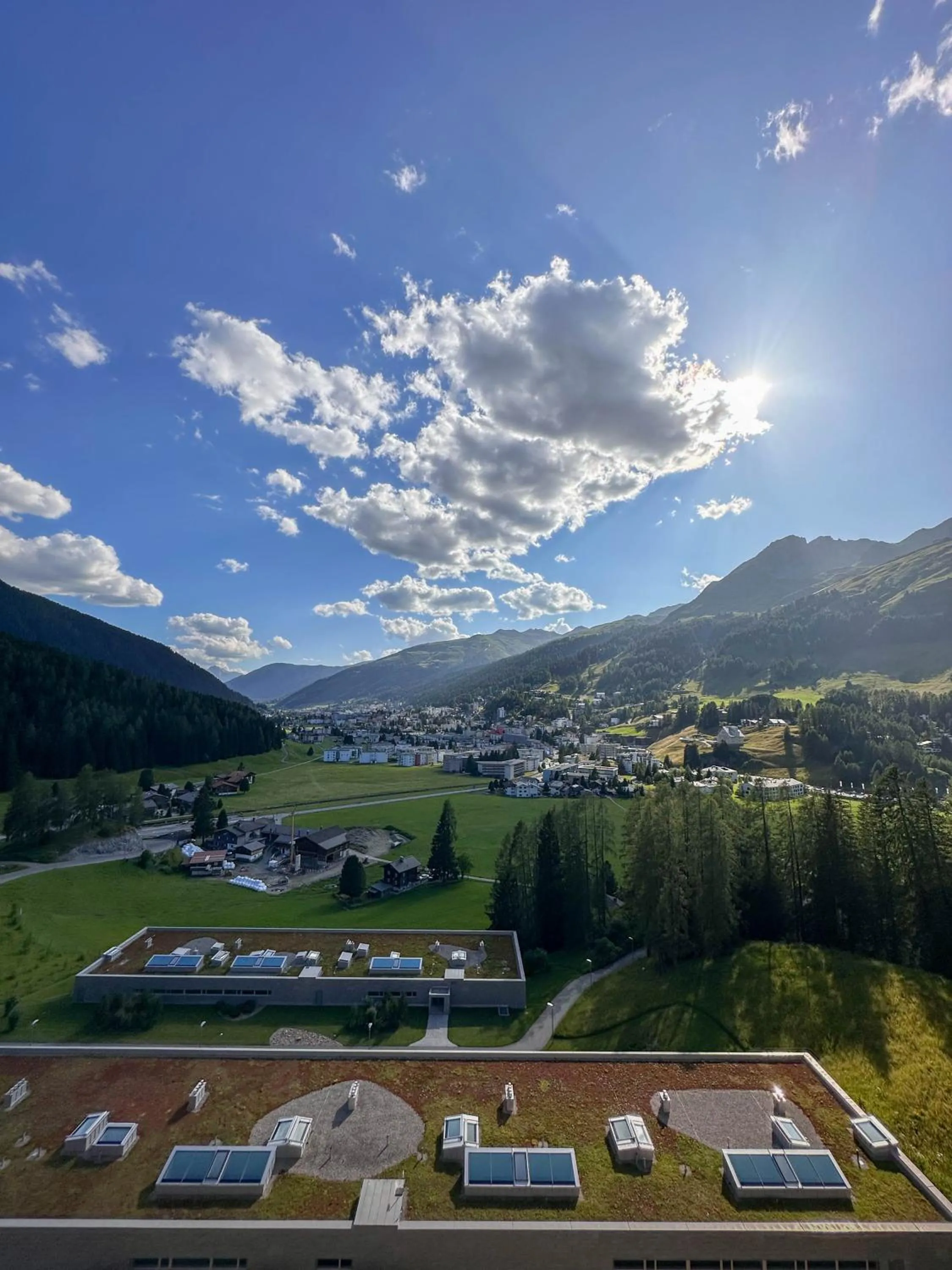 Neighbourhood in AlpenGold Hotel Davos