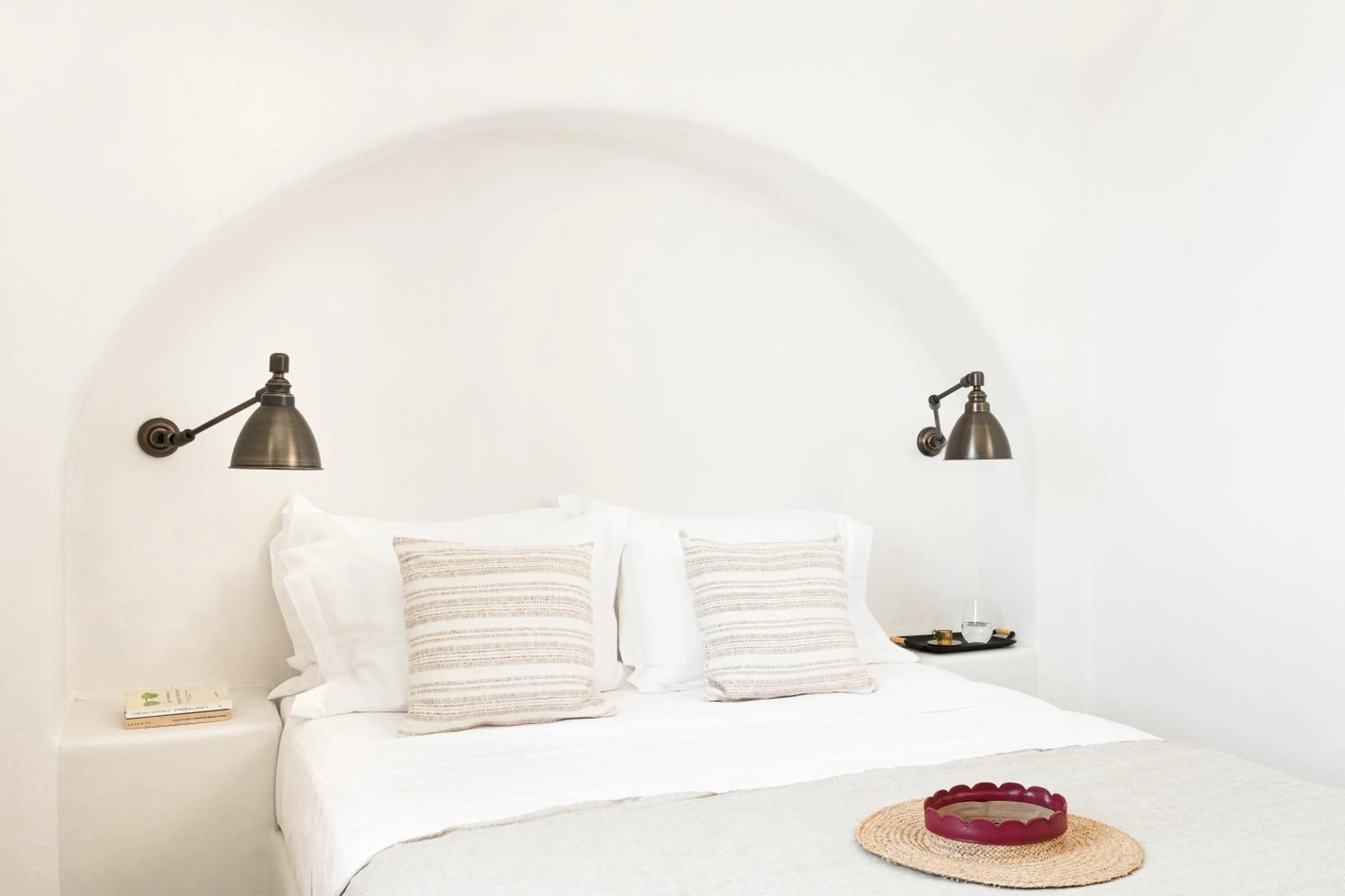 Bedroom, Bed in Armenaki