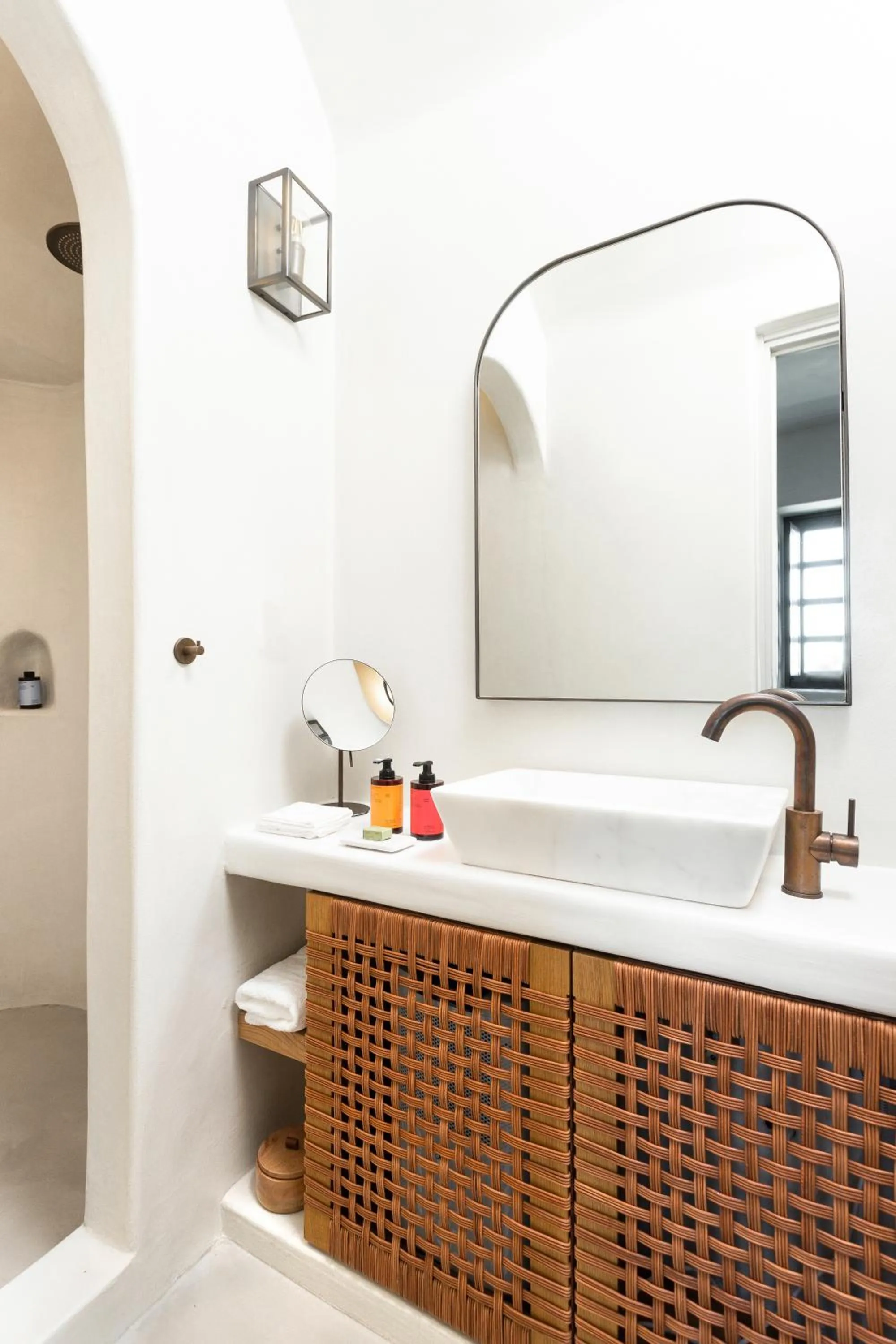 Bathroom in Armenaki