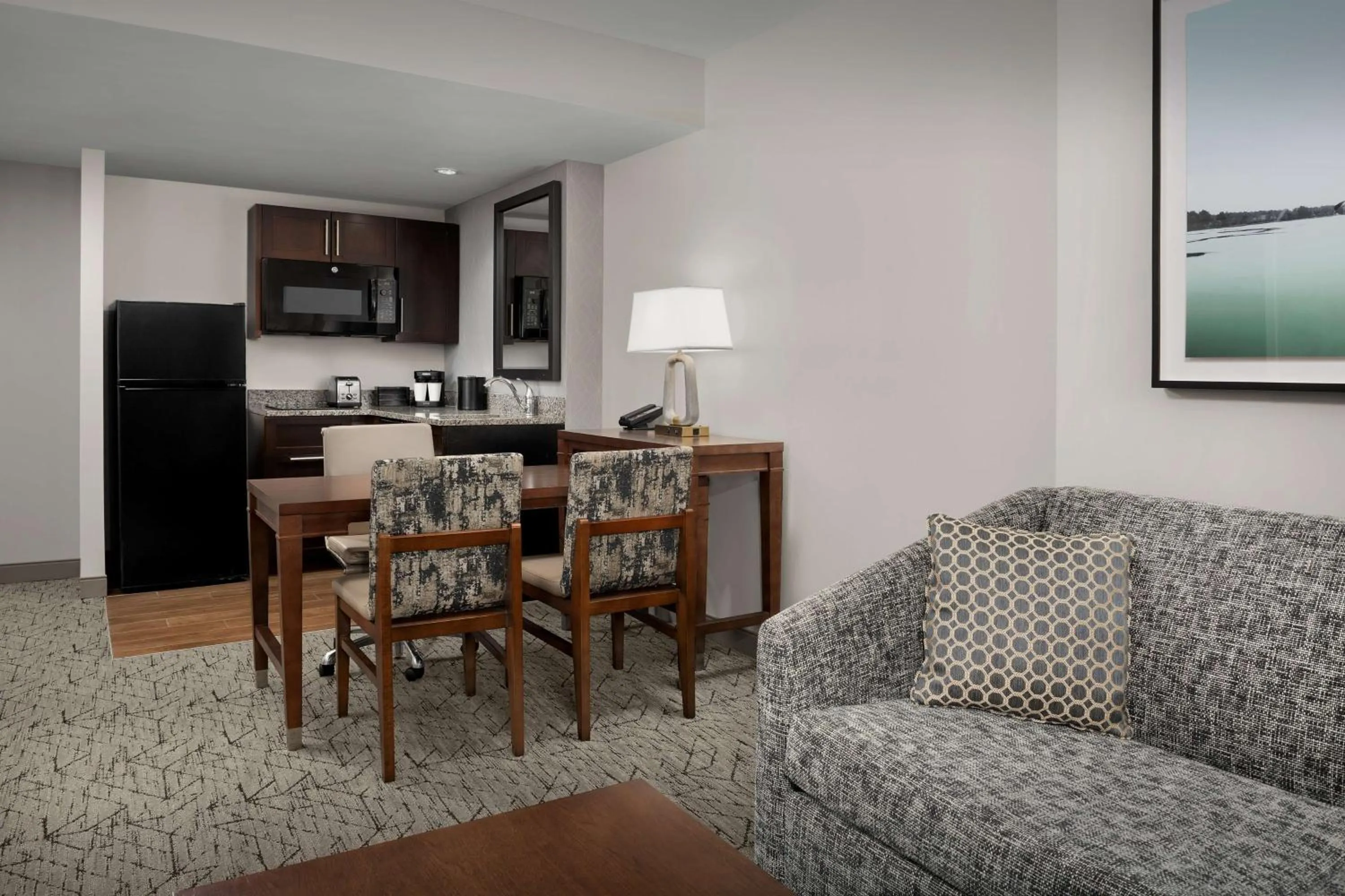 Kitchen or kitchenette in Embassy Suites Springfield
