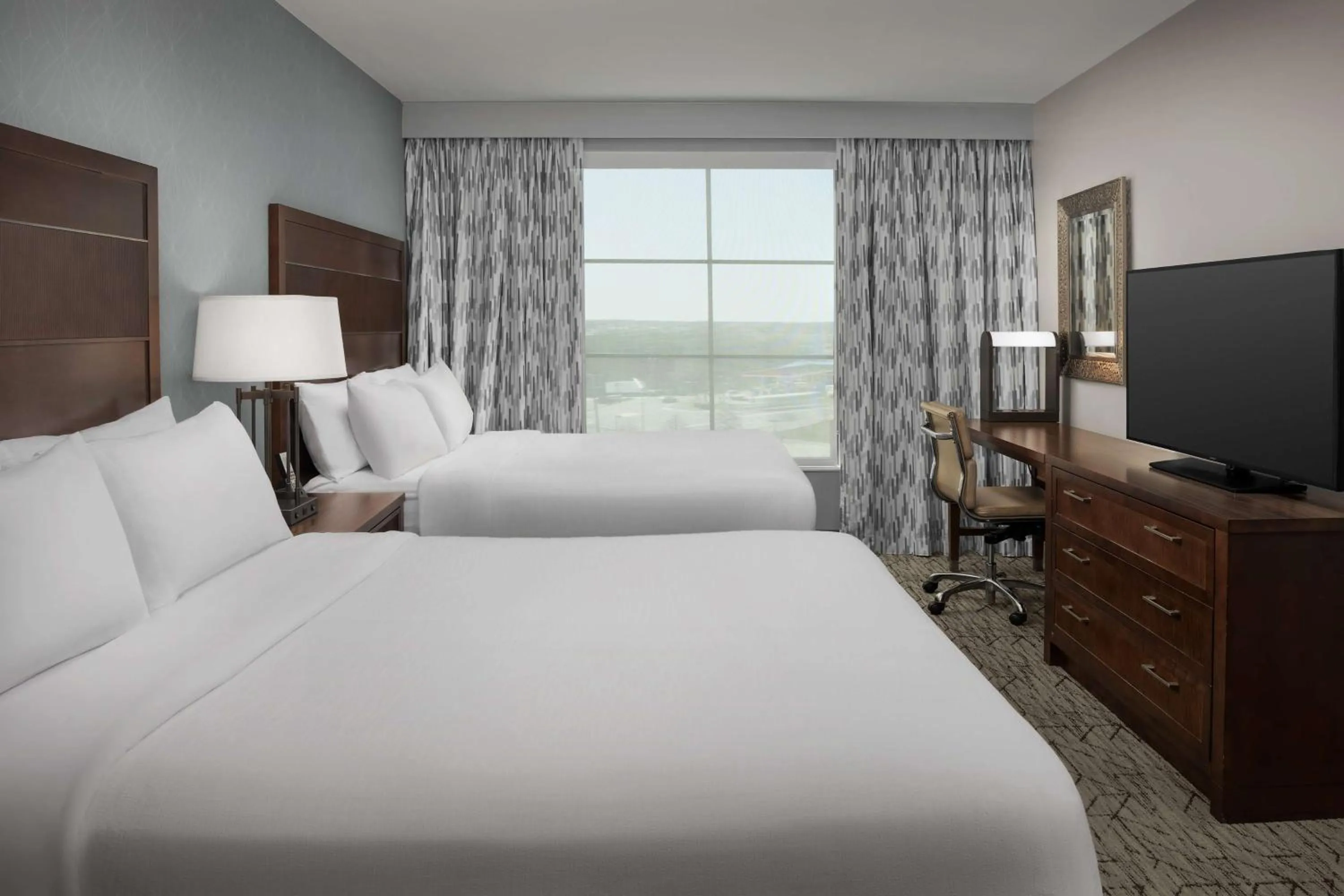 Bed in Embassy Suites Springfield