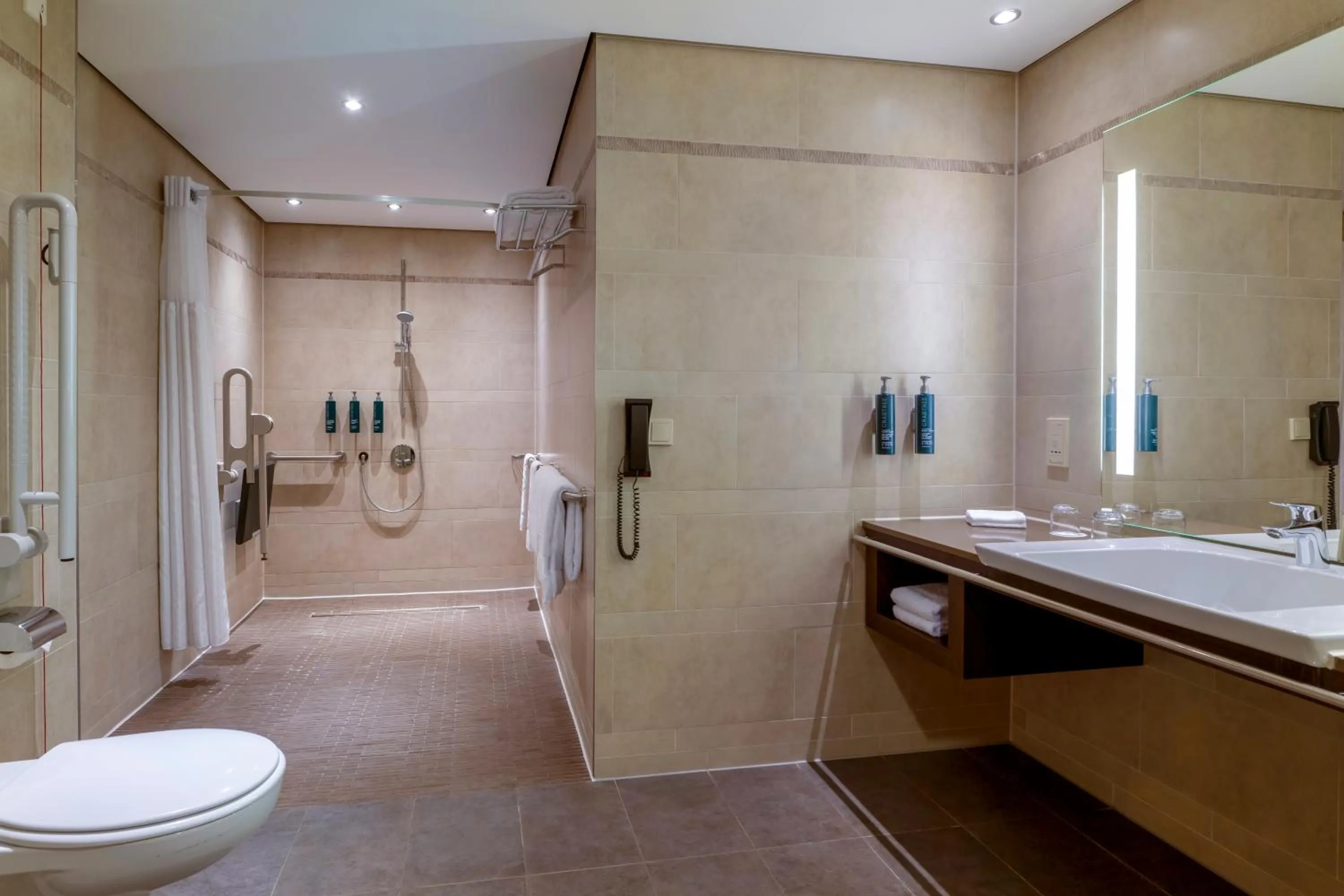 Bathroom in Hilton Mainz