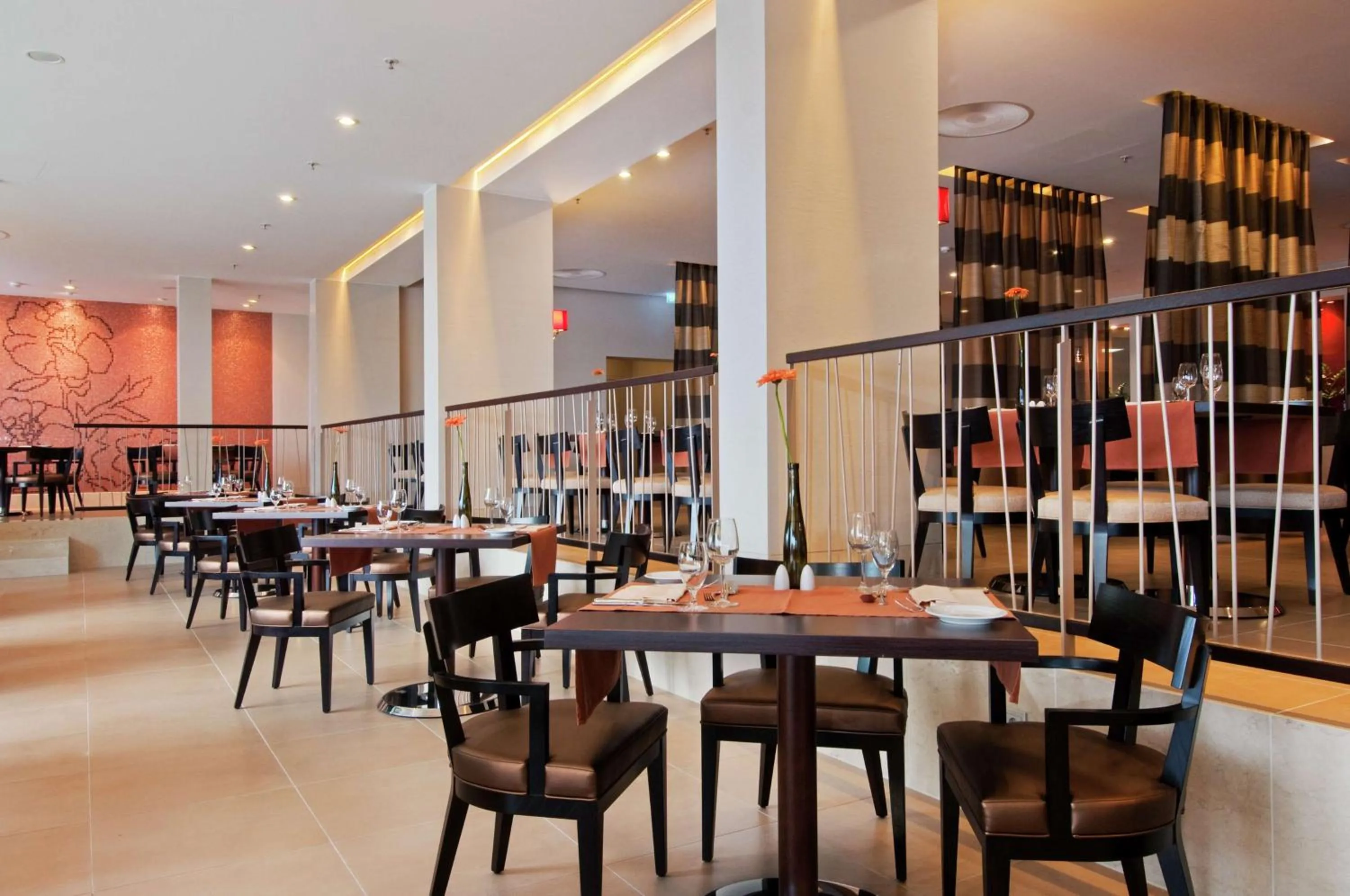 Restaurant/places to eat in Hilton Mainz