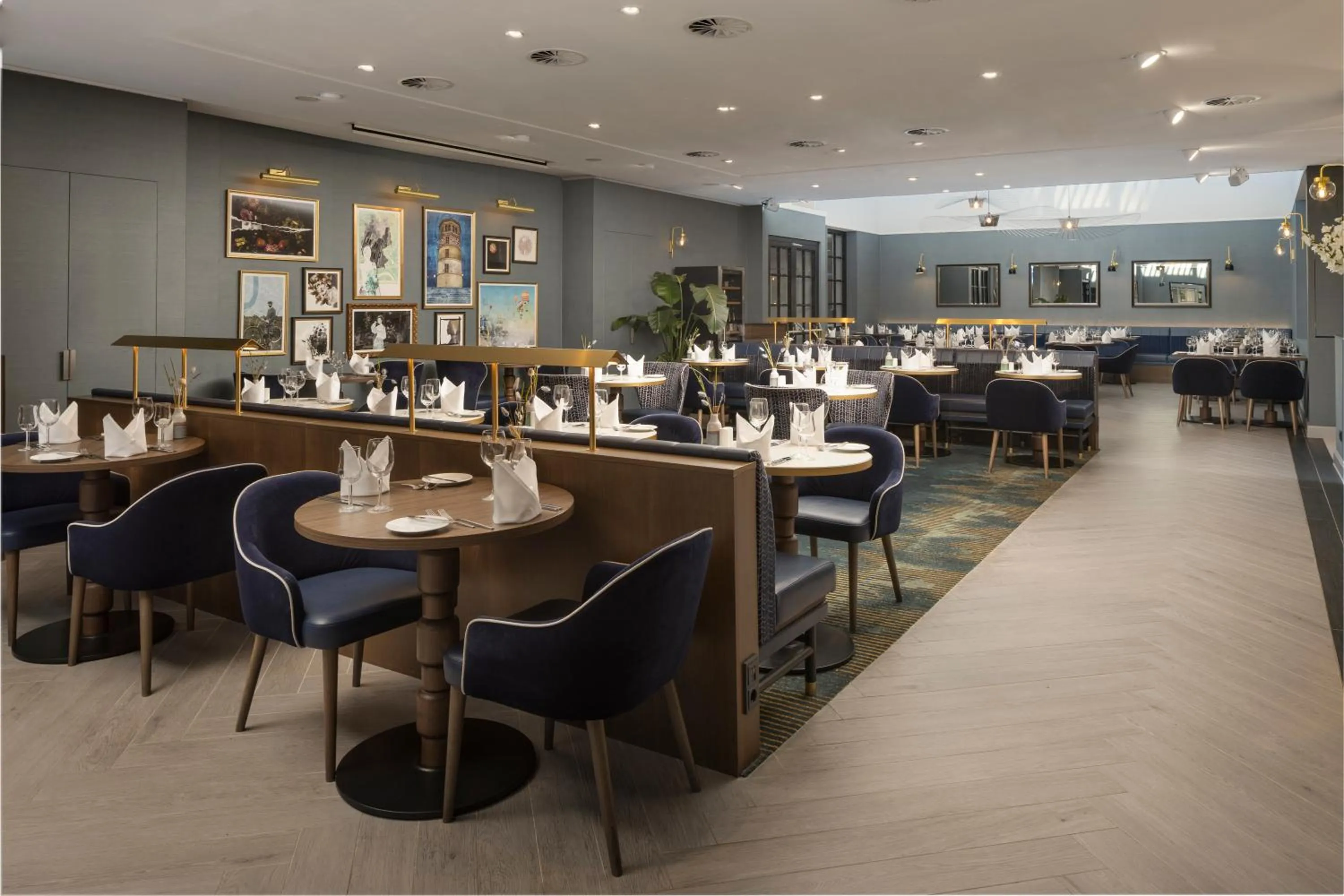 Restaurant/places to eat in Hilton Düsseldorf