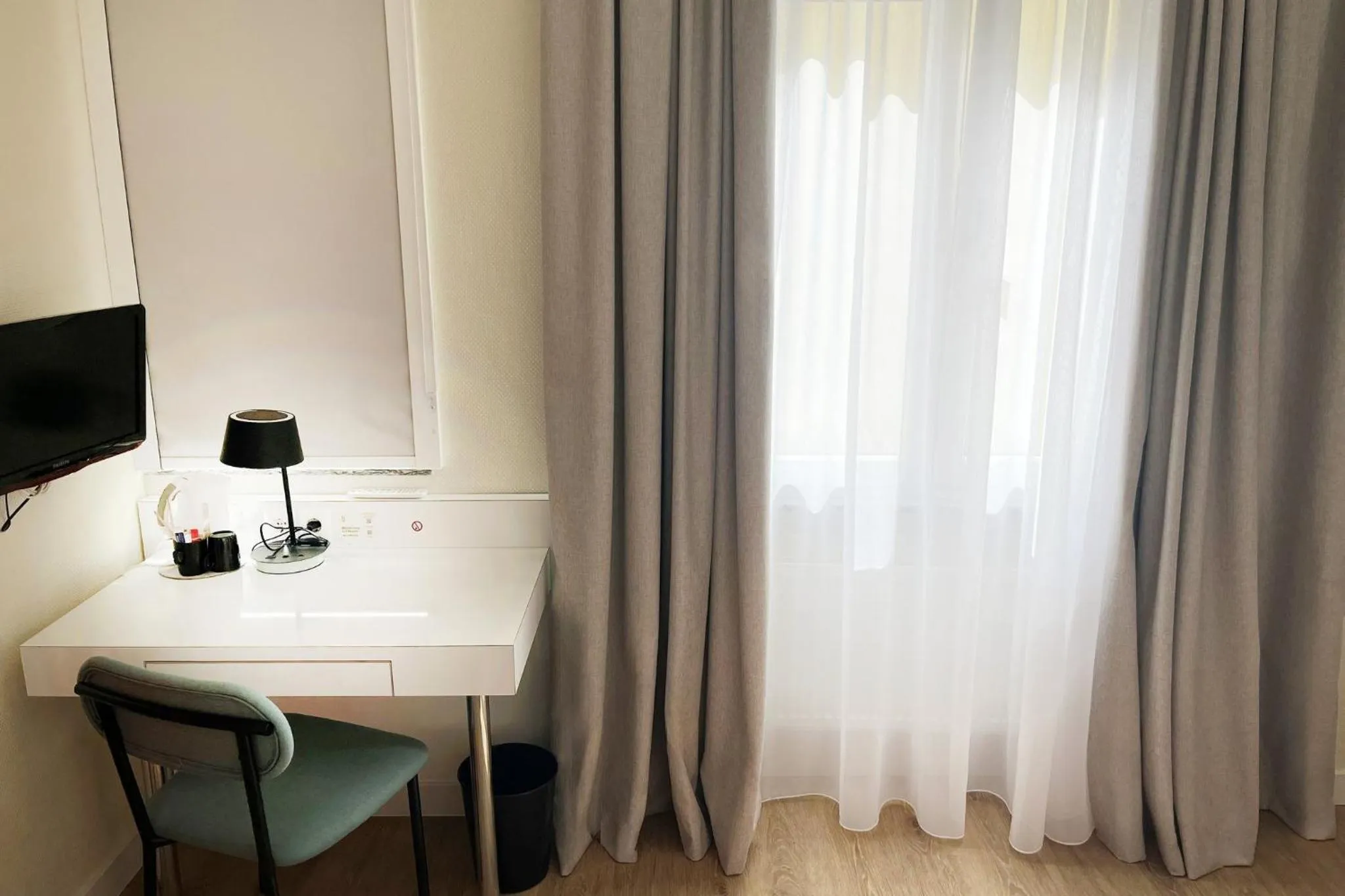 Photo of the whole room in Garner Hotel Berlin - Checkpoint Charlie by IHG