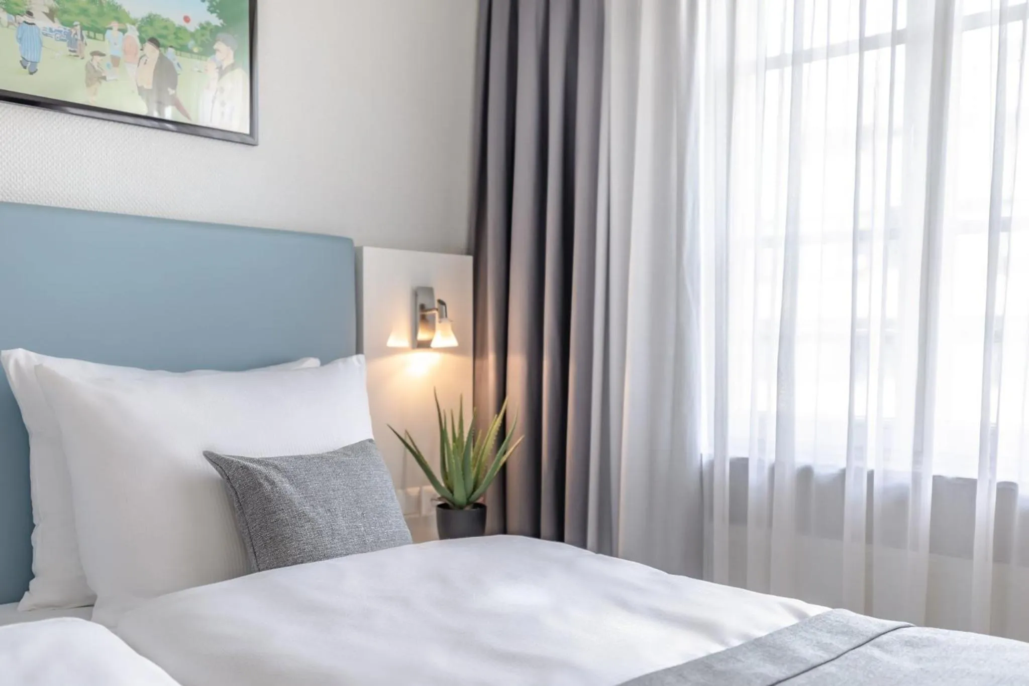 Photo of the whole room, Bed in Garner Hotel Berlin - Checkpoint Charlie by IHG