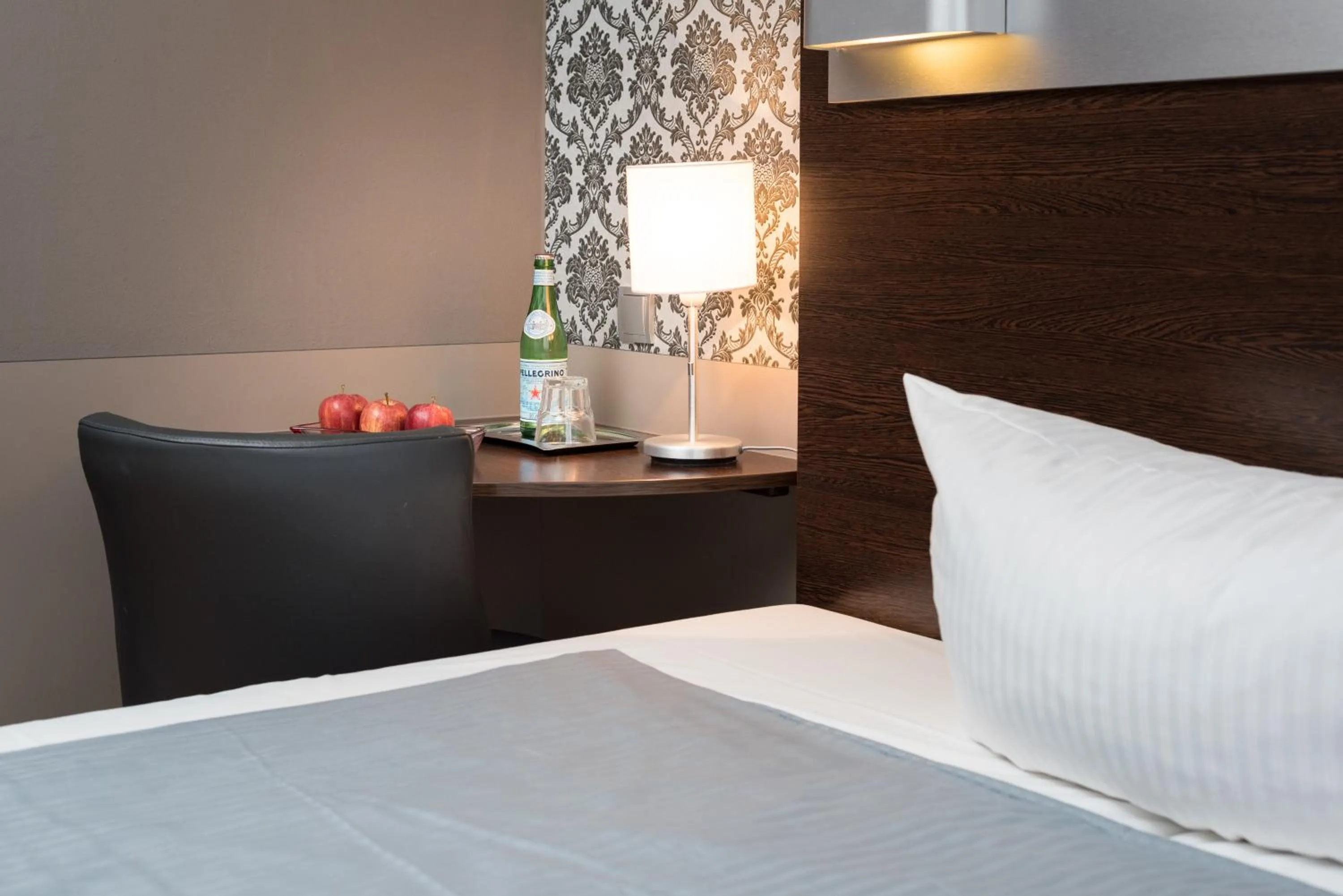 Decorative detail, Bed in Hotel Munich Inn - Design Hotel