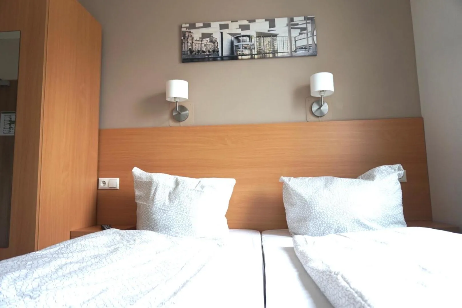 Bed in Apartment Hotel Wittenau