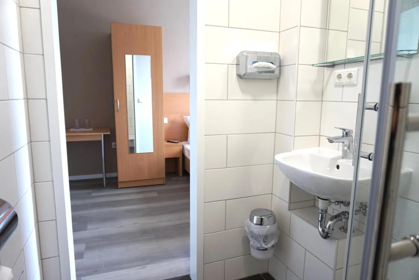 Bathroom in Apartment Hotel Wittenau