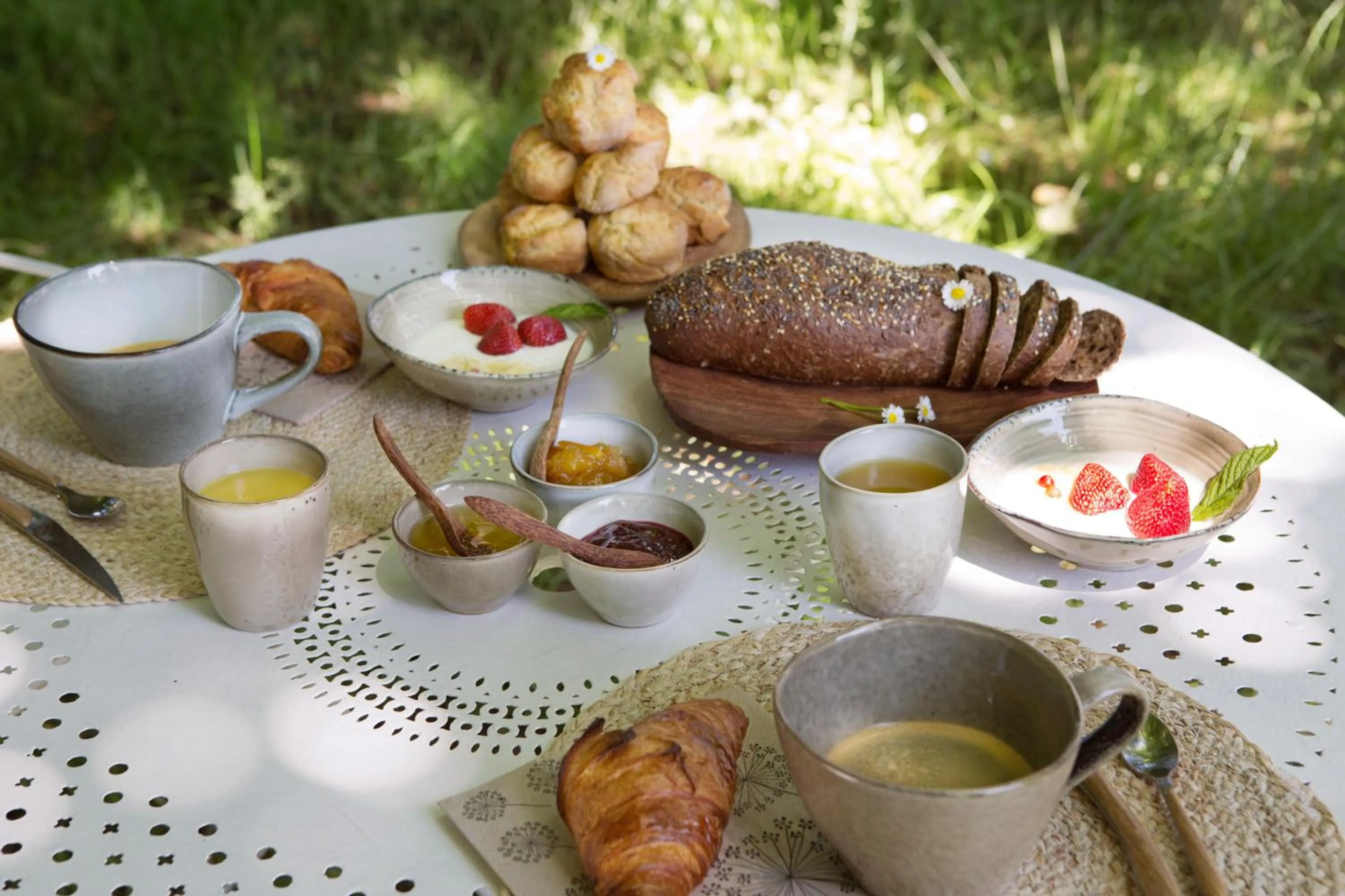 Continental breakfast in Château de Bois Charmant
