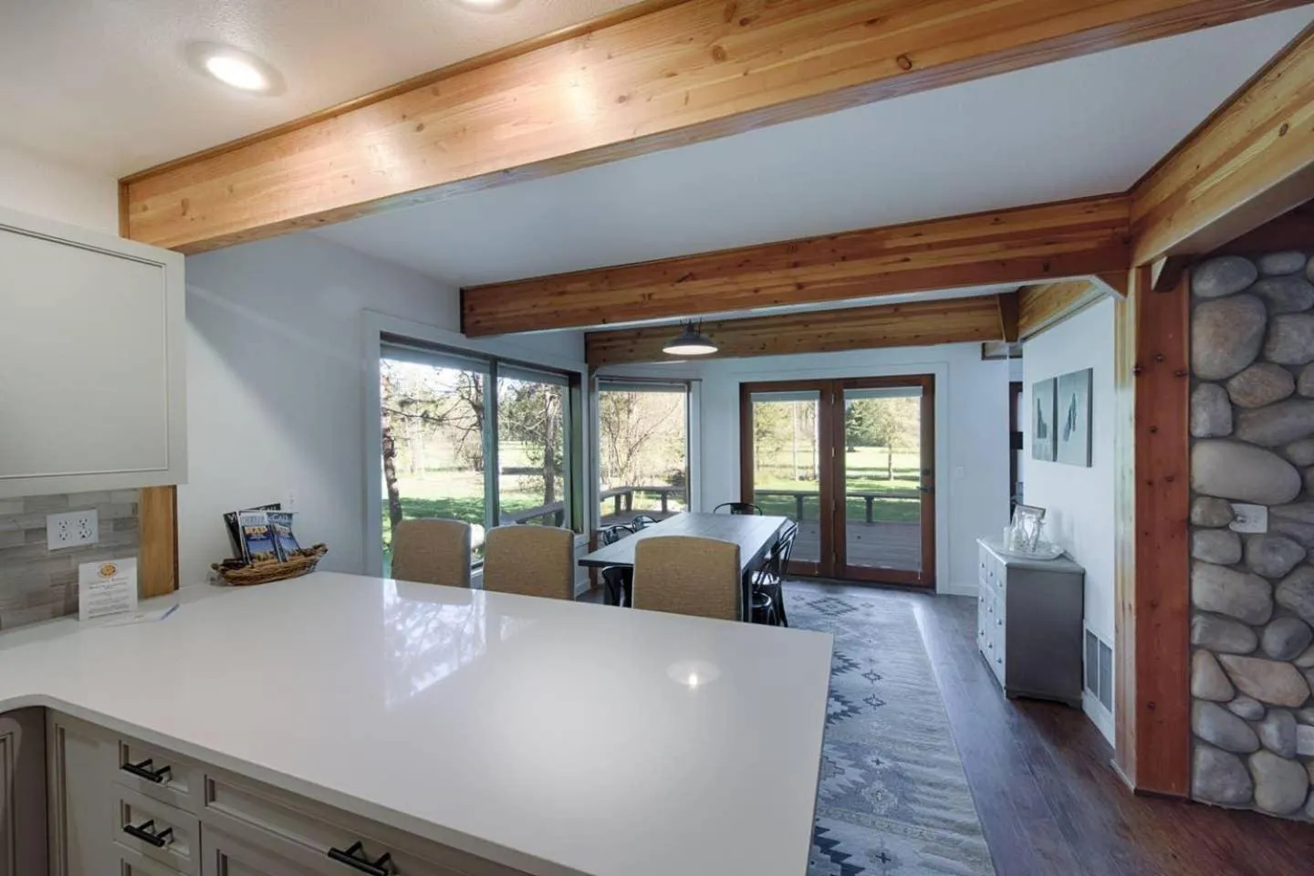 Kitchen or kitchenette in Fairway Lodge by Casago McCall - Donerightmanagement