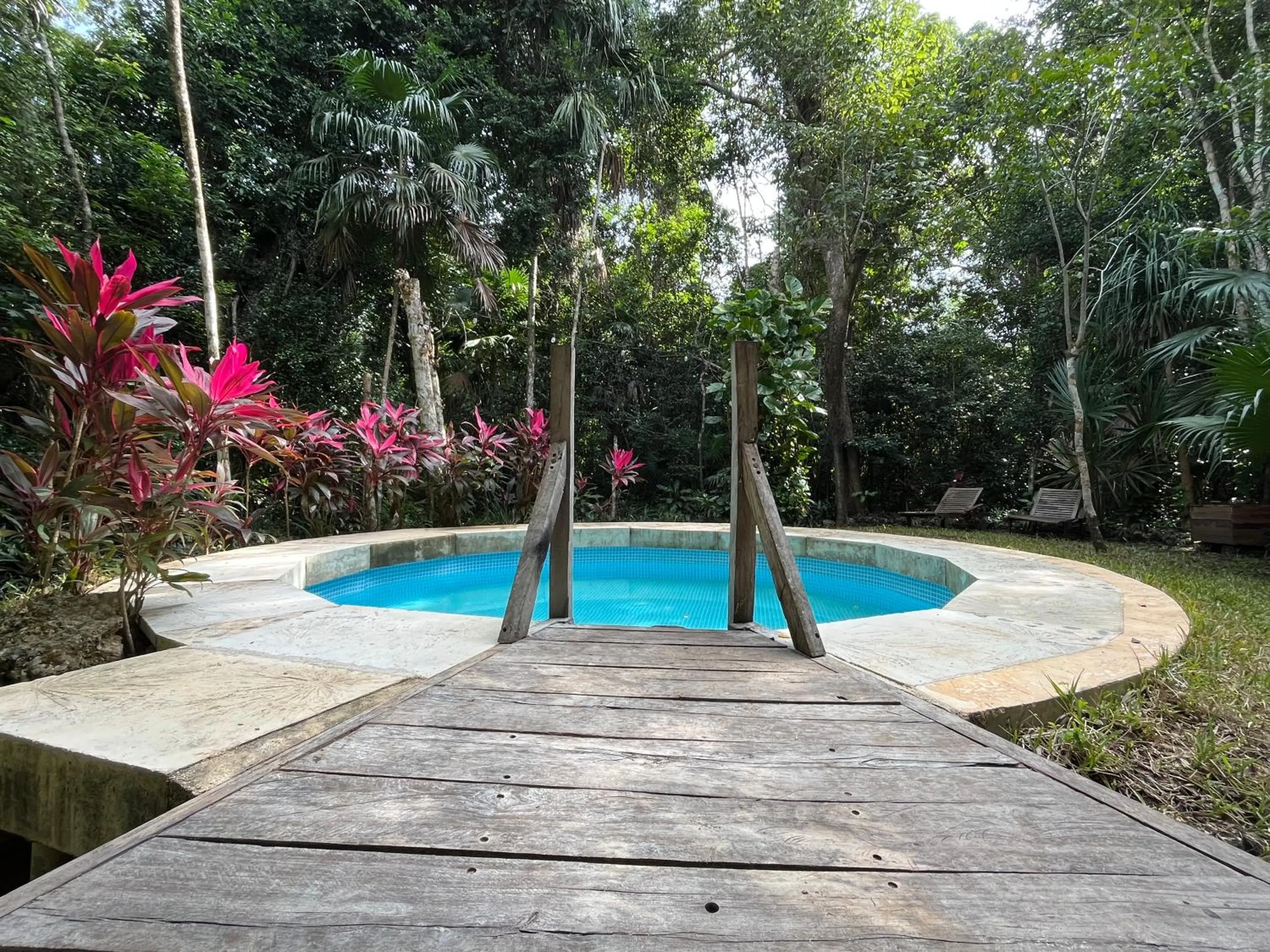 Swimming pool in Glamping Mama Loo mm