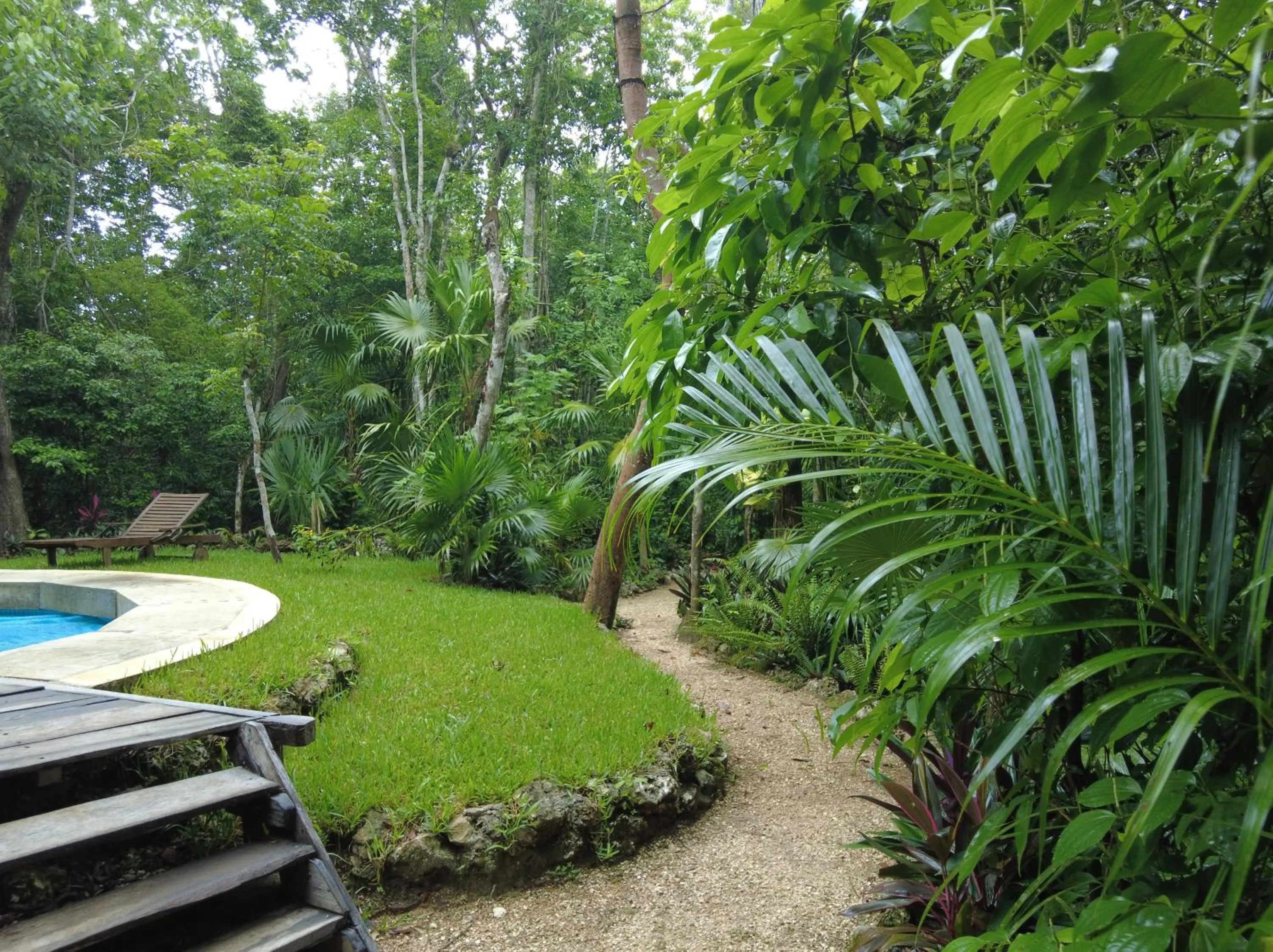 Swimming pool in Glamping Mama Loo mm