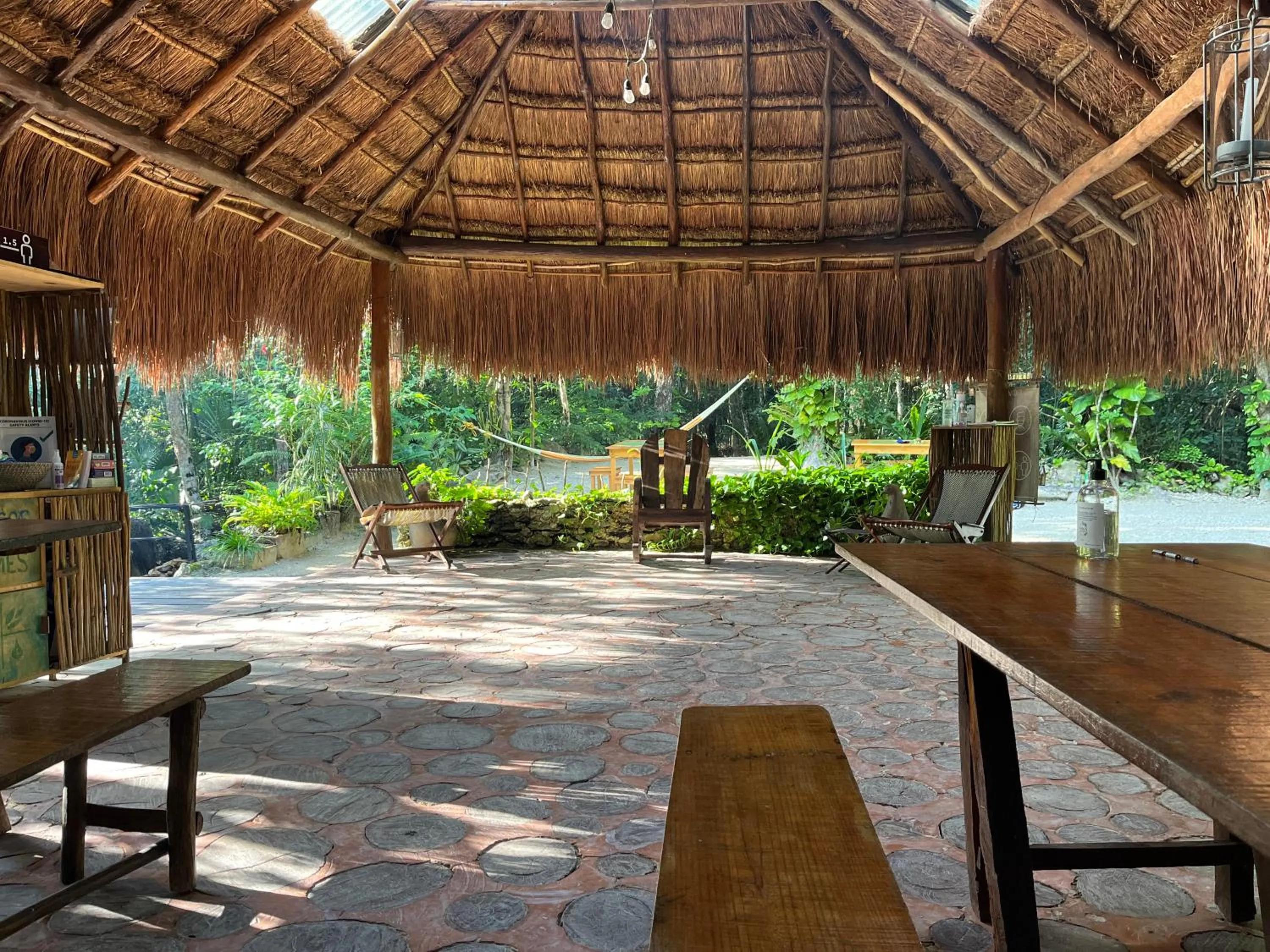 Restaurant/places to eat in Glamping Mama Loo mm