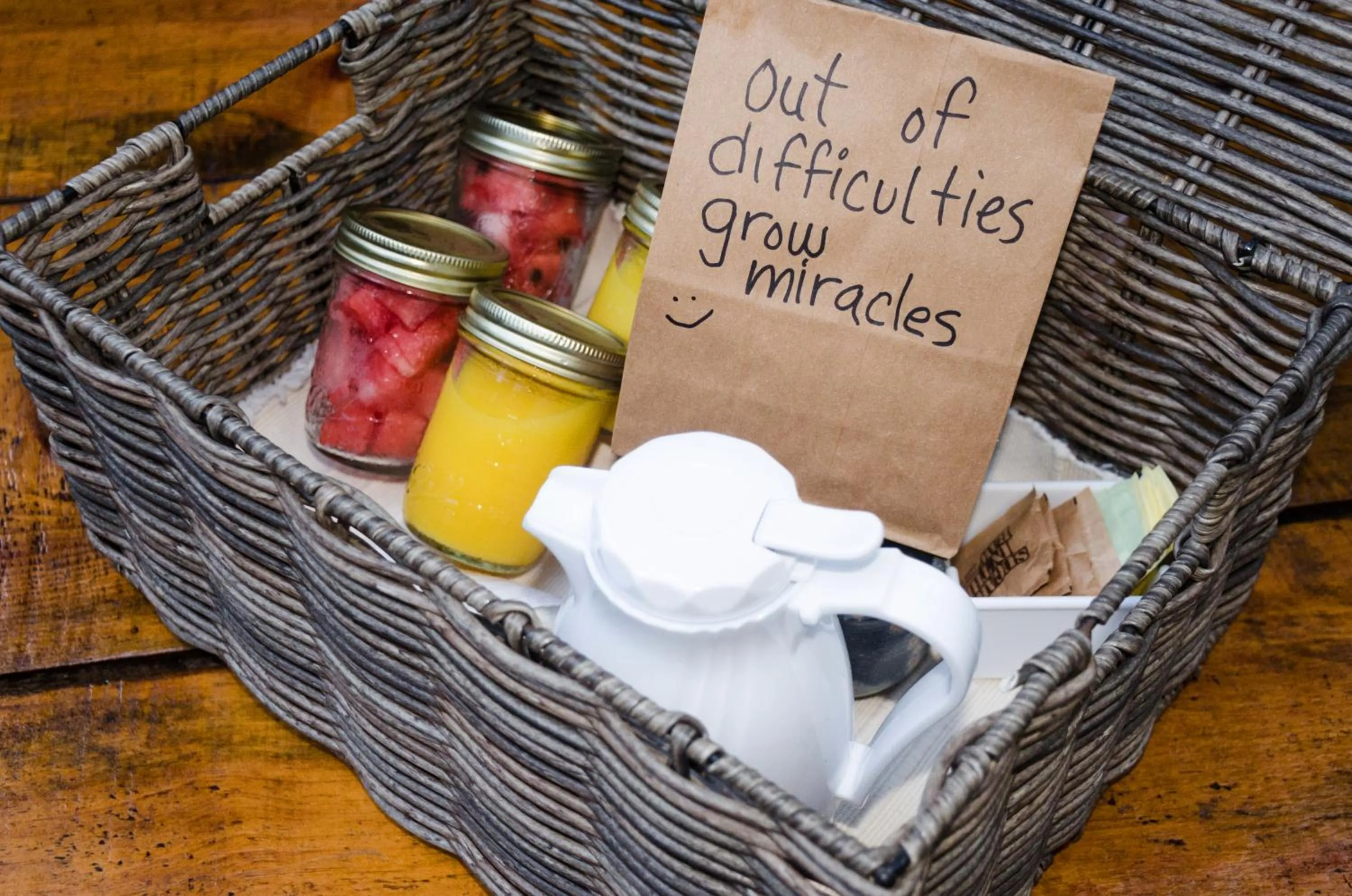 Continental breakfast in Glamping Mama Loo mm