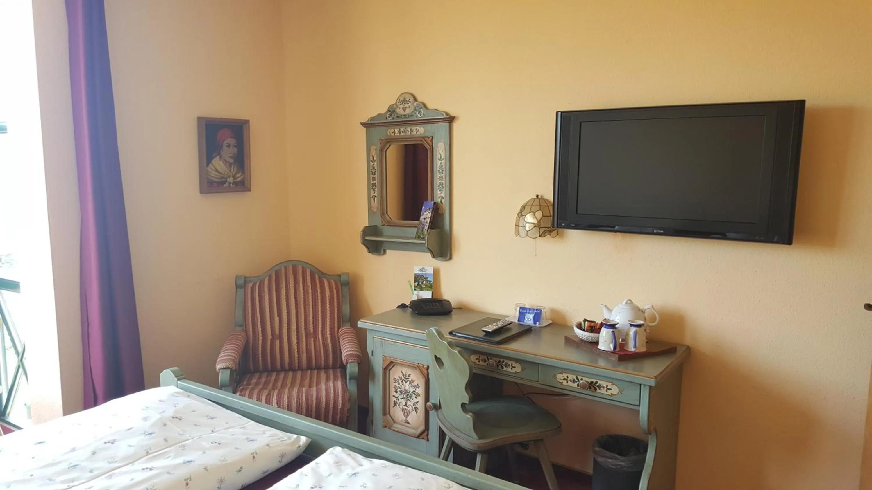 Coffee/tea facilities in Landhotel BurgenBlick Garni & Tagungshotel