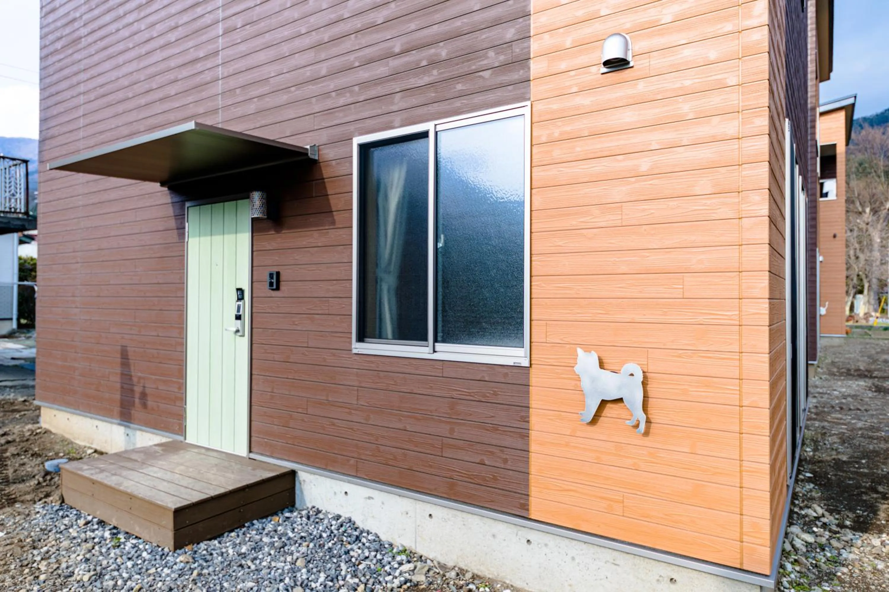 Property building in Furaku-Dog