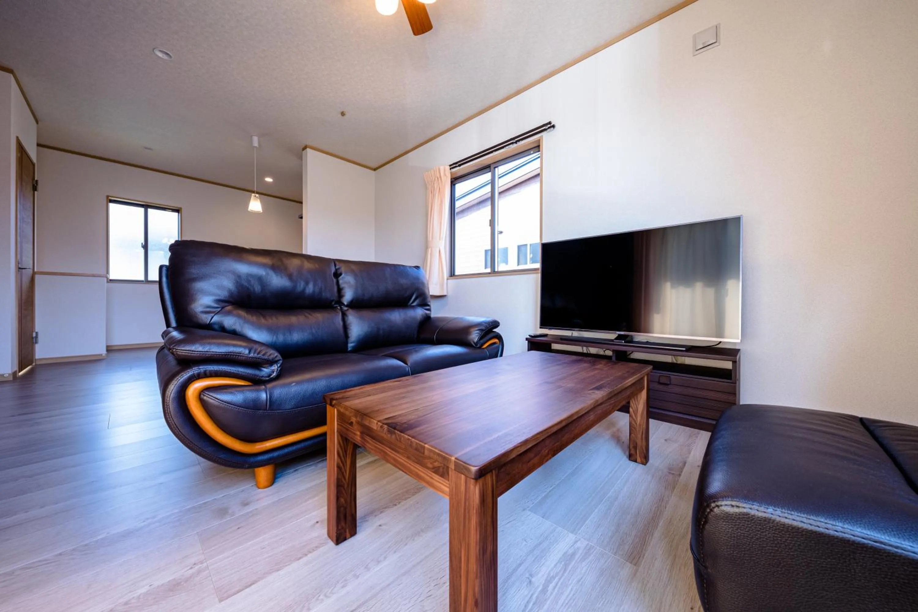 TV and multimedia in Furaku-Poodle