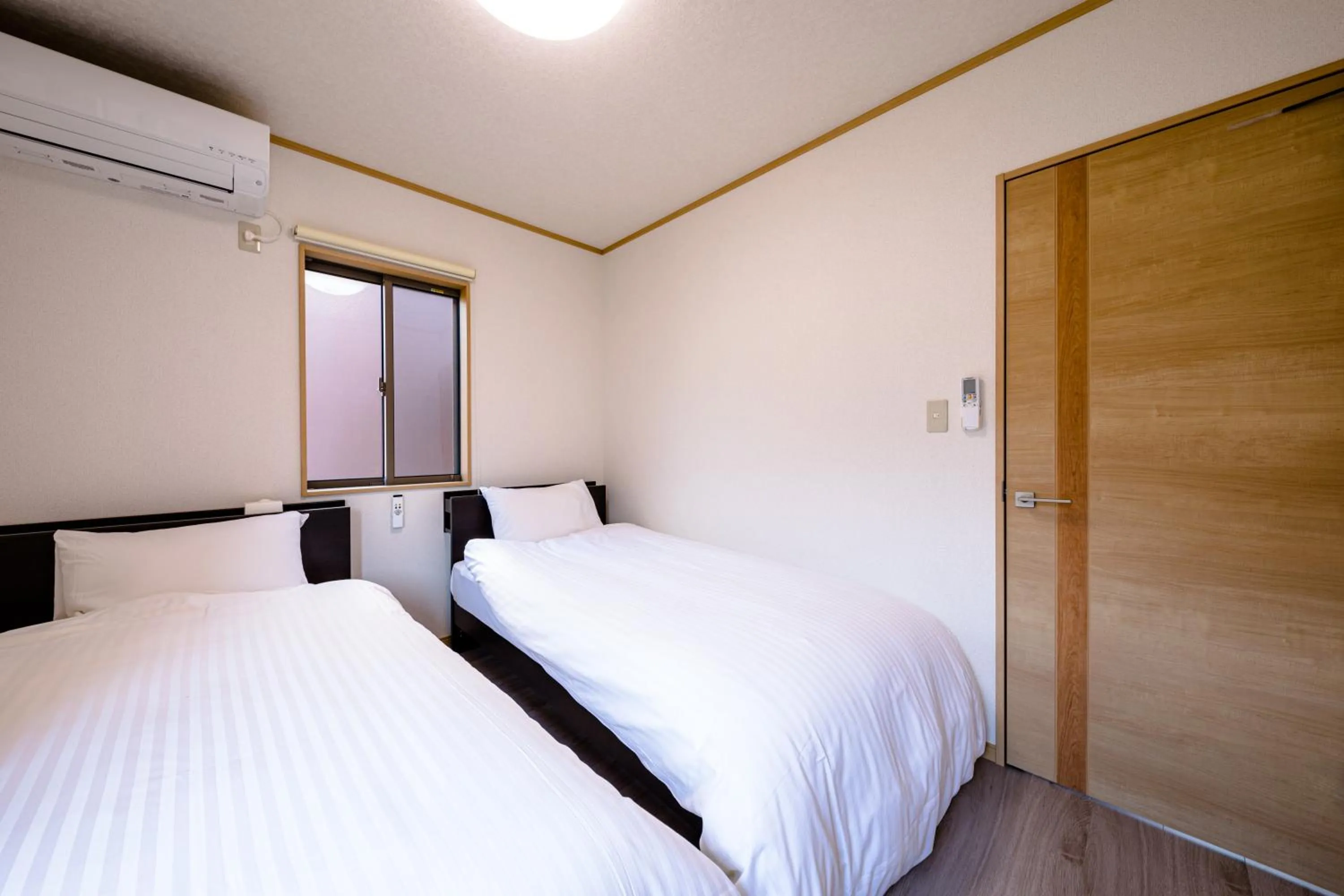 Bed in Furaku-Poodle