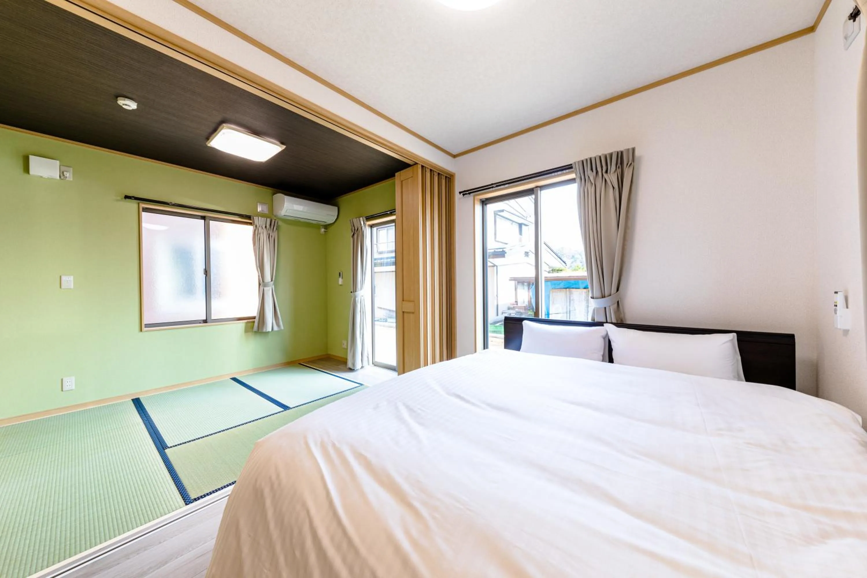 Bed in Furaku-Poodle