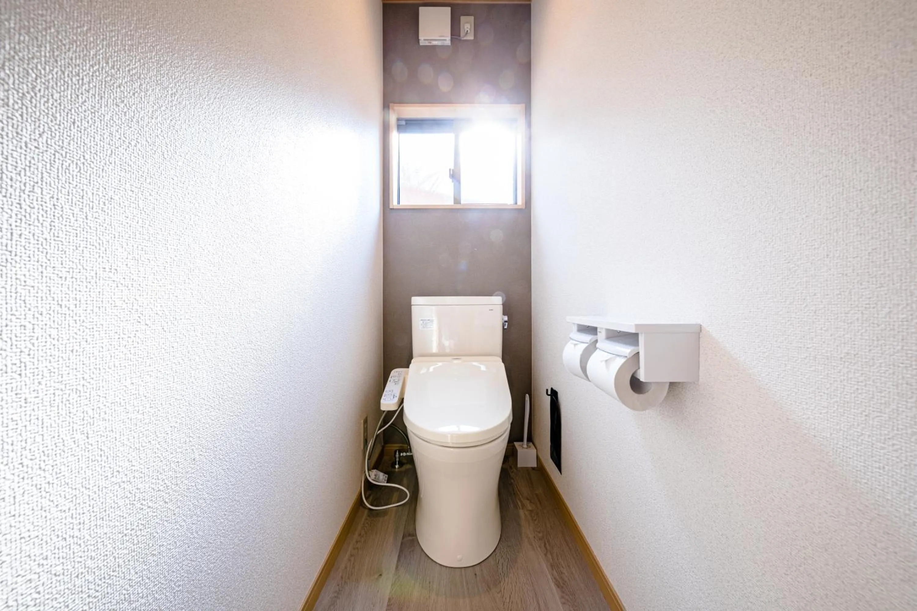 Toilet in Furaku-Cat