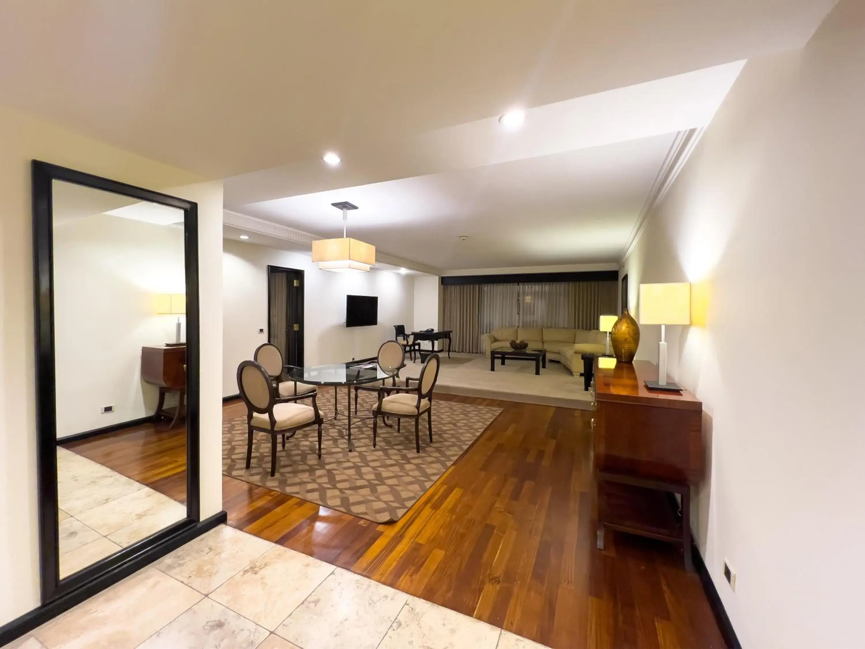 Superior Suite in Tikal Futura Hotel & Convention Center Superior Suite in Tikal Futura Hotel & Convention Center