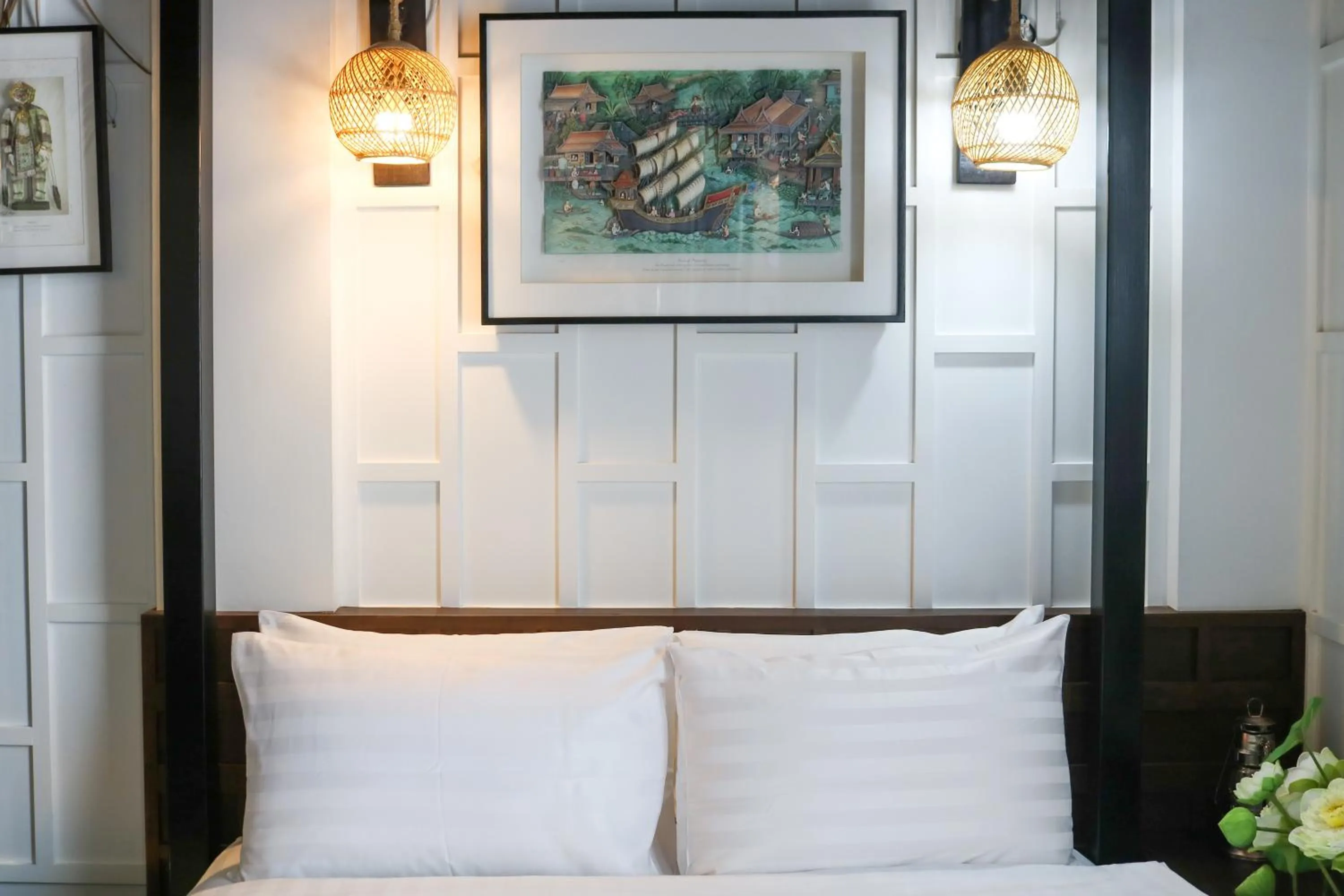 Bed in DE Phanakron Boutique Hotel