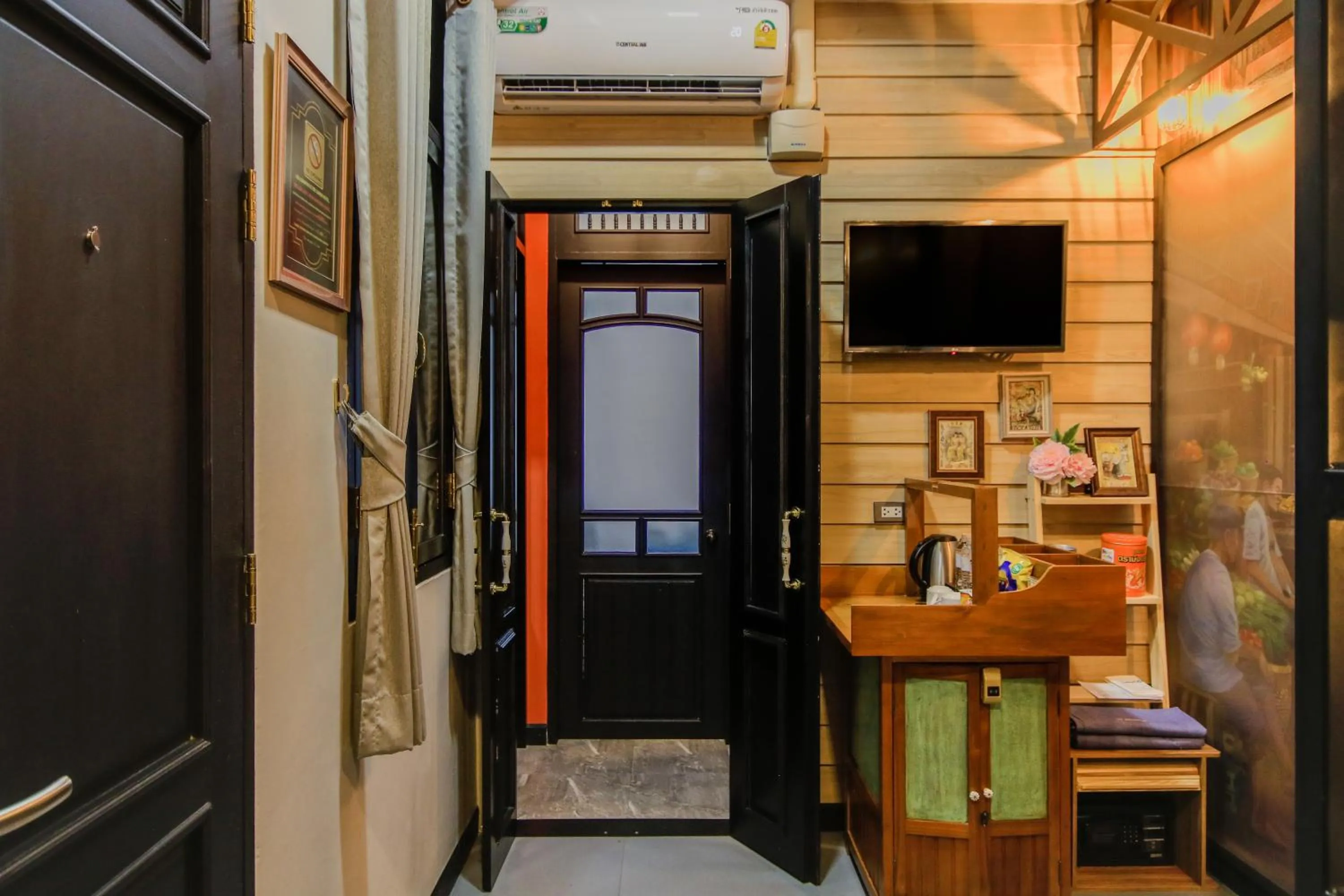 Bedroom in DE Phanakron Boutique Hotel