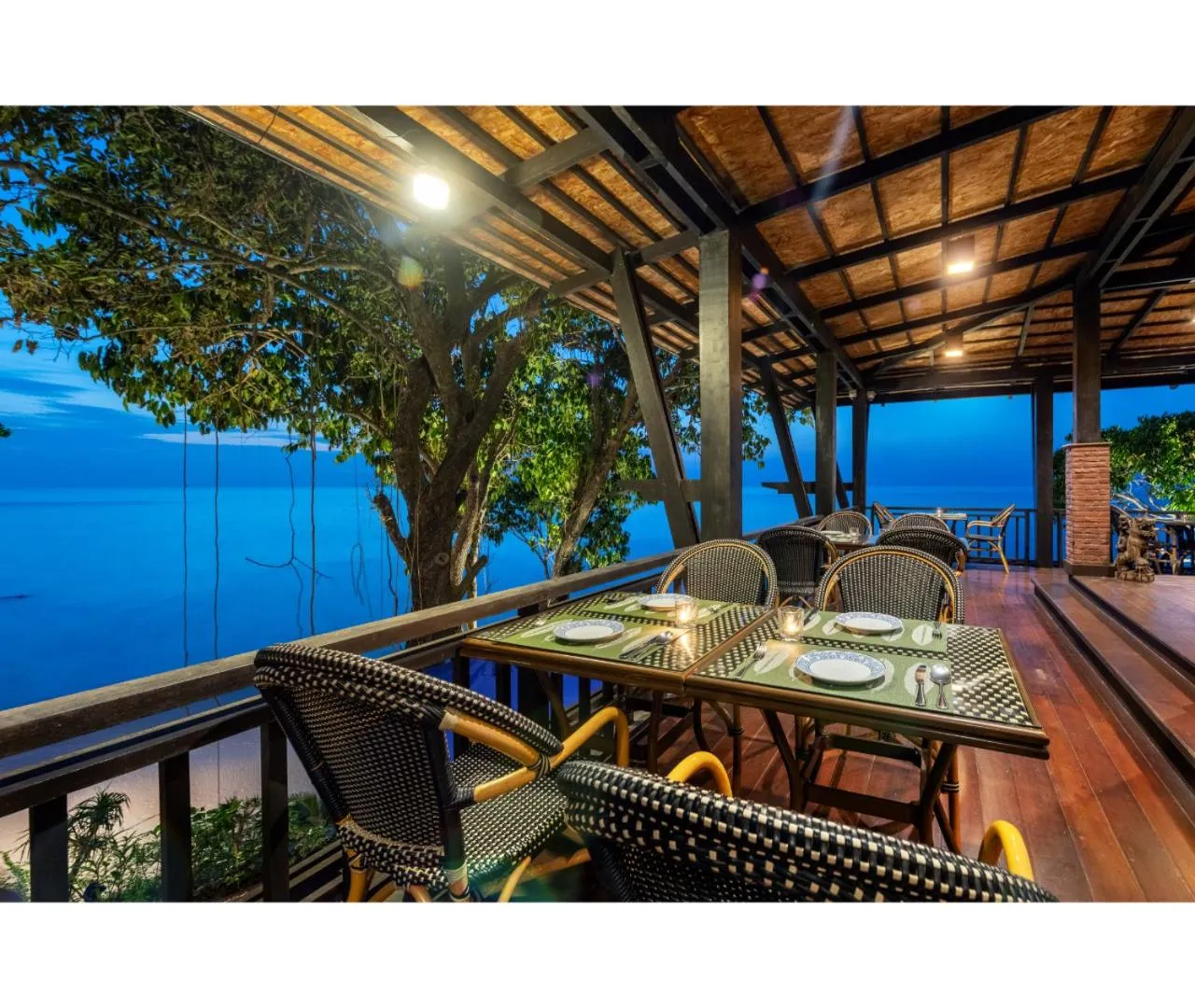 Restaurant/places to eat in Nirvana Beach Resort, Koh Lanta SHA Extra Plus